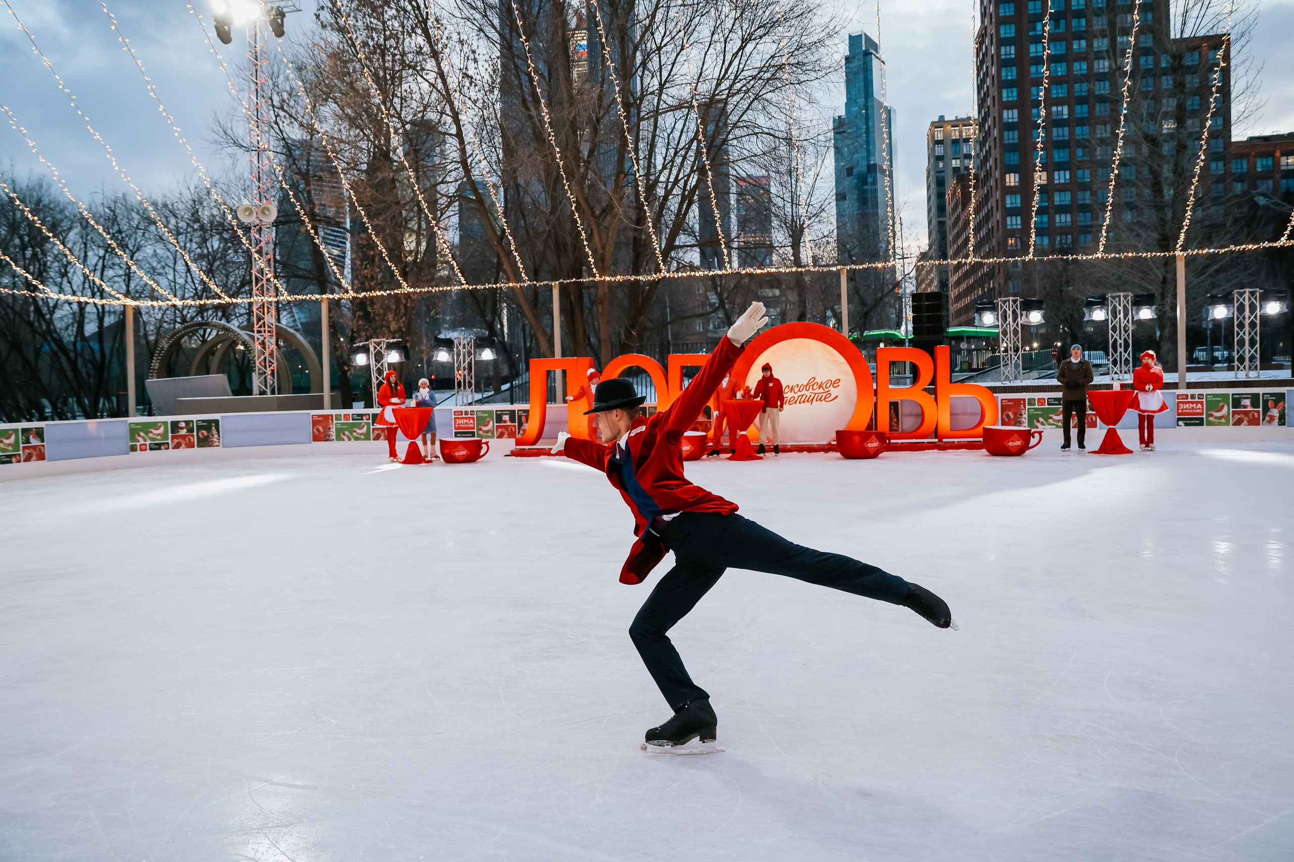 Ледовое шоу Сити каток Московское Чаепитие. Фотограф и видеограф Анна Домашенко