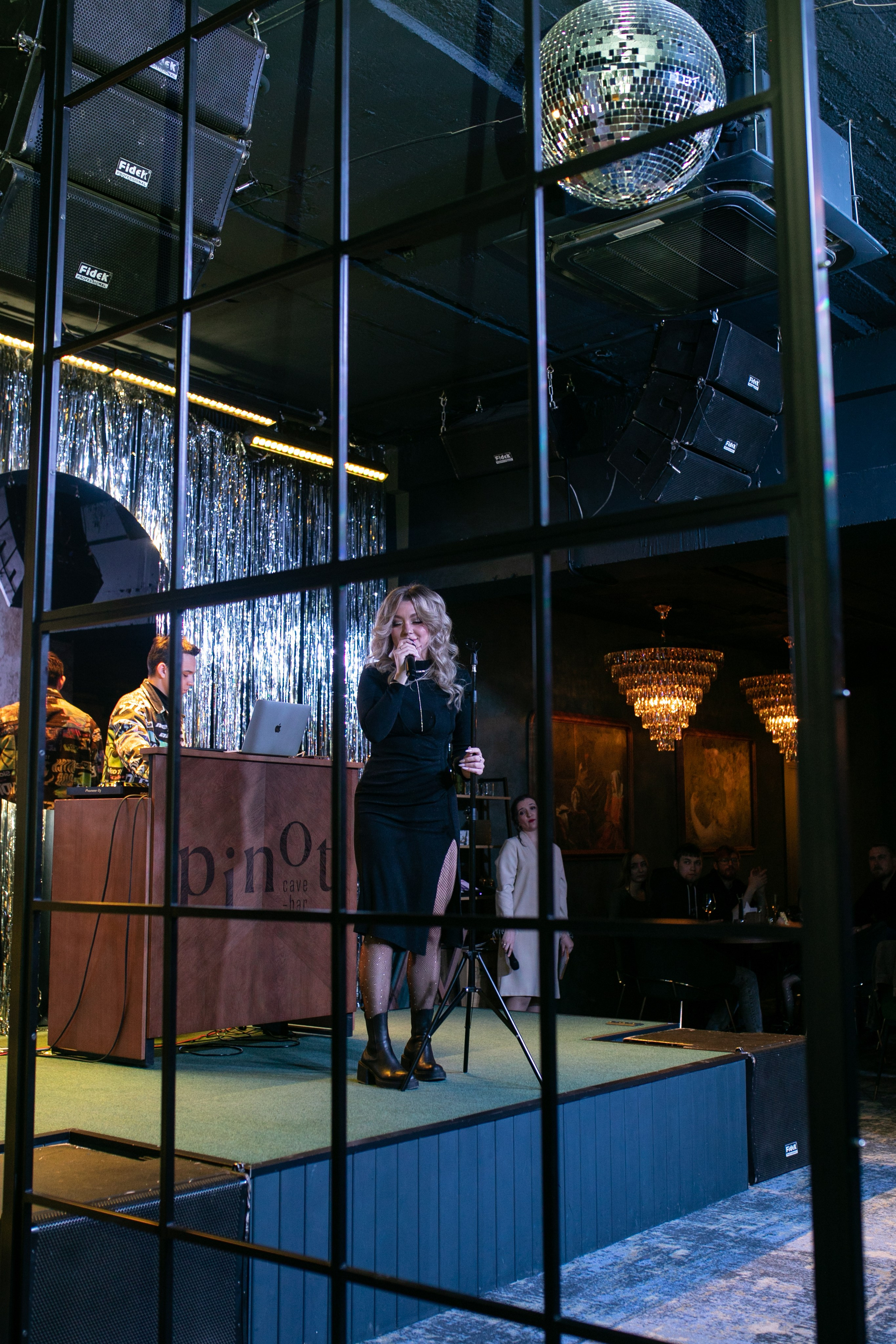 Pinot отчетный концерт Ирины Кюлян. Фотограф в Новосибирске Ася Зверева