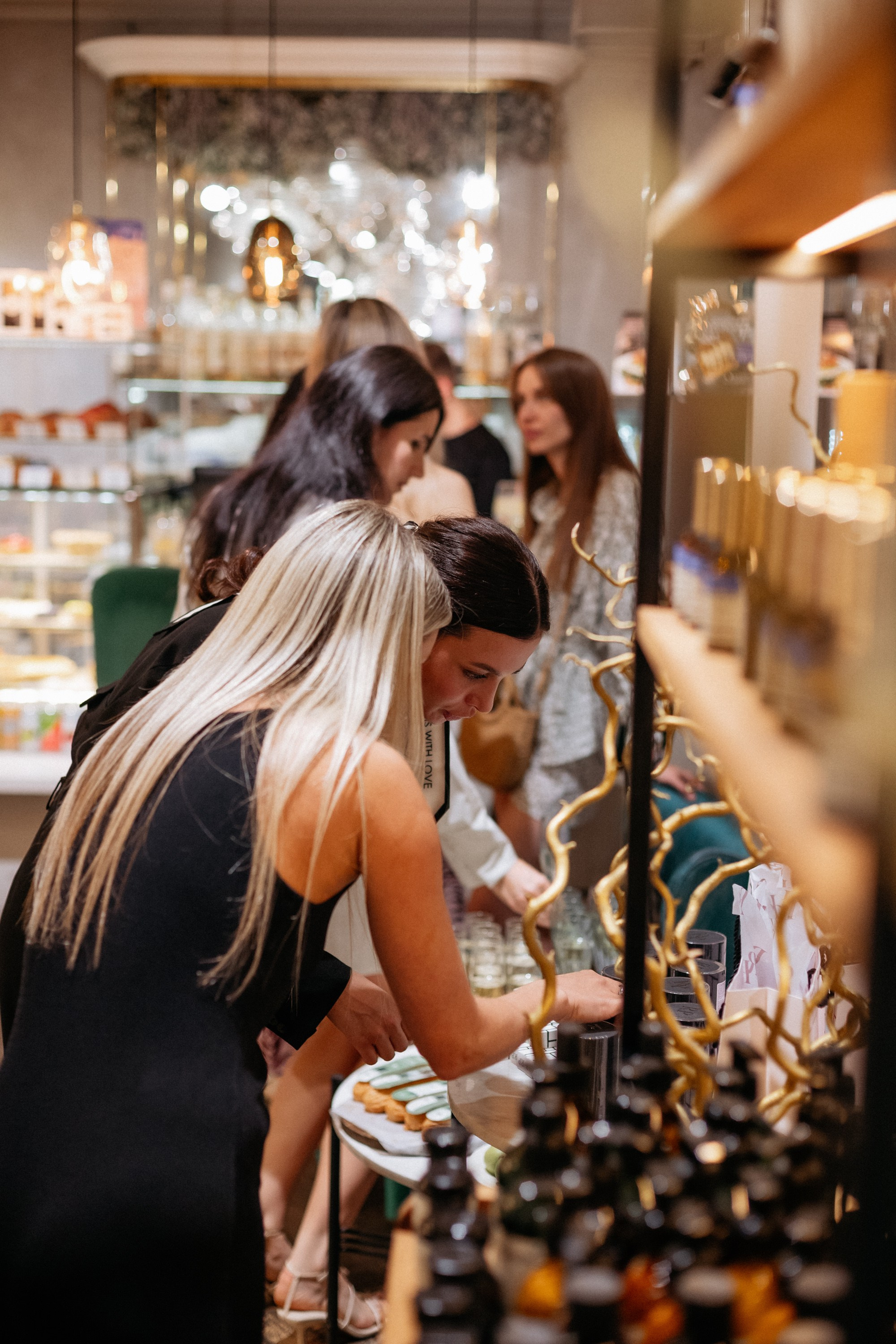 PROBIRKA21 — КИНОПОКАЗ. СВОИ. ФОТООТЧЕТЫ-СОБЫТИЯ-МЕСТА