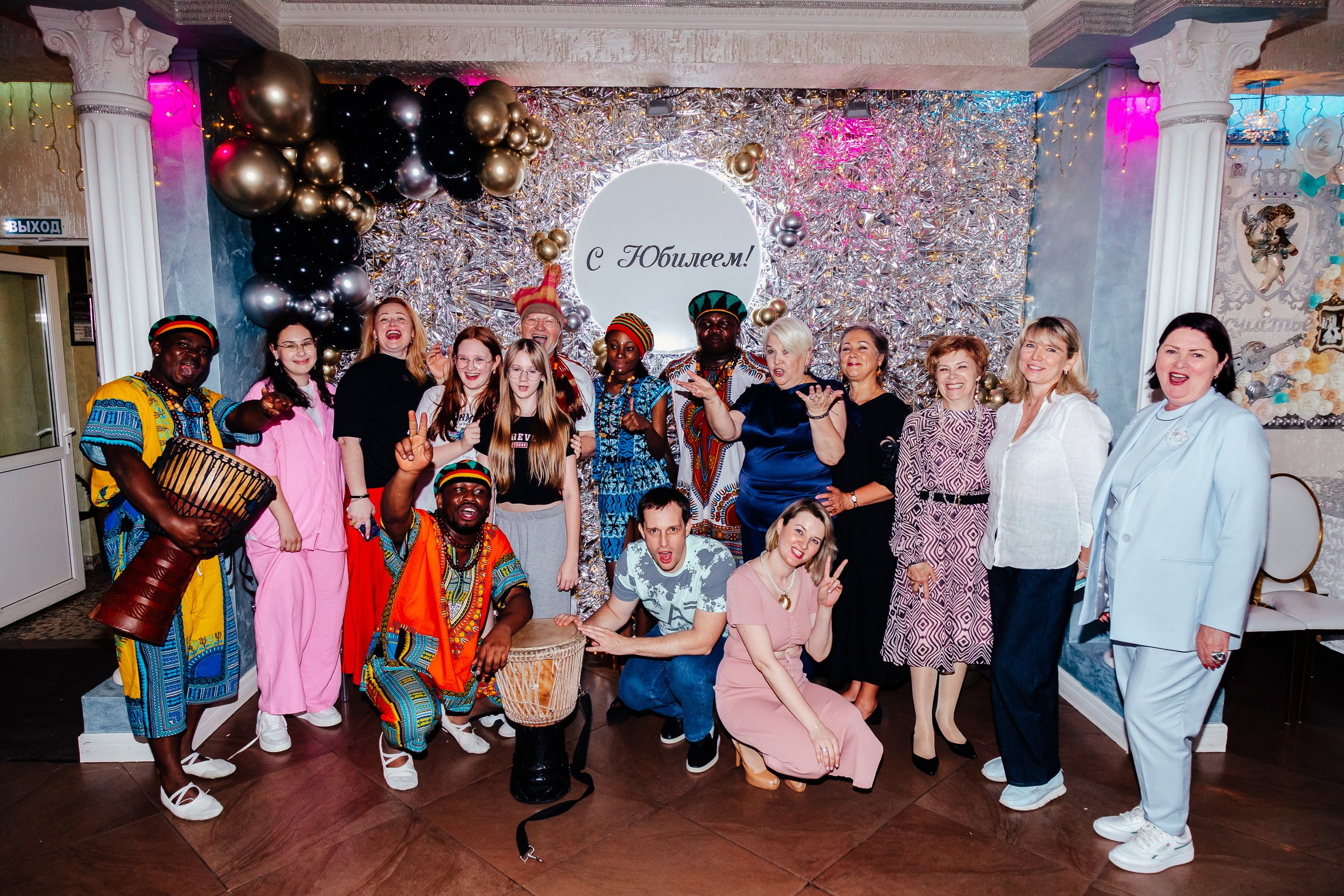 Семейная вечеринка на юбилее. Репортажный и семейный фотограф в Москве