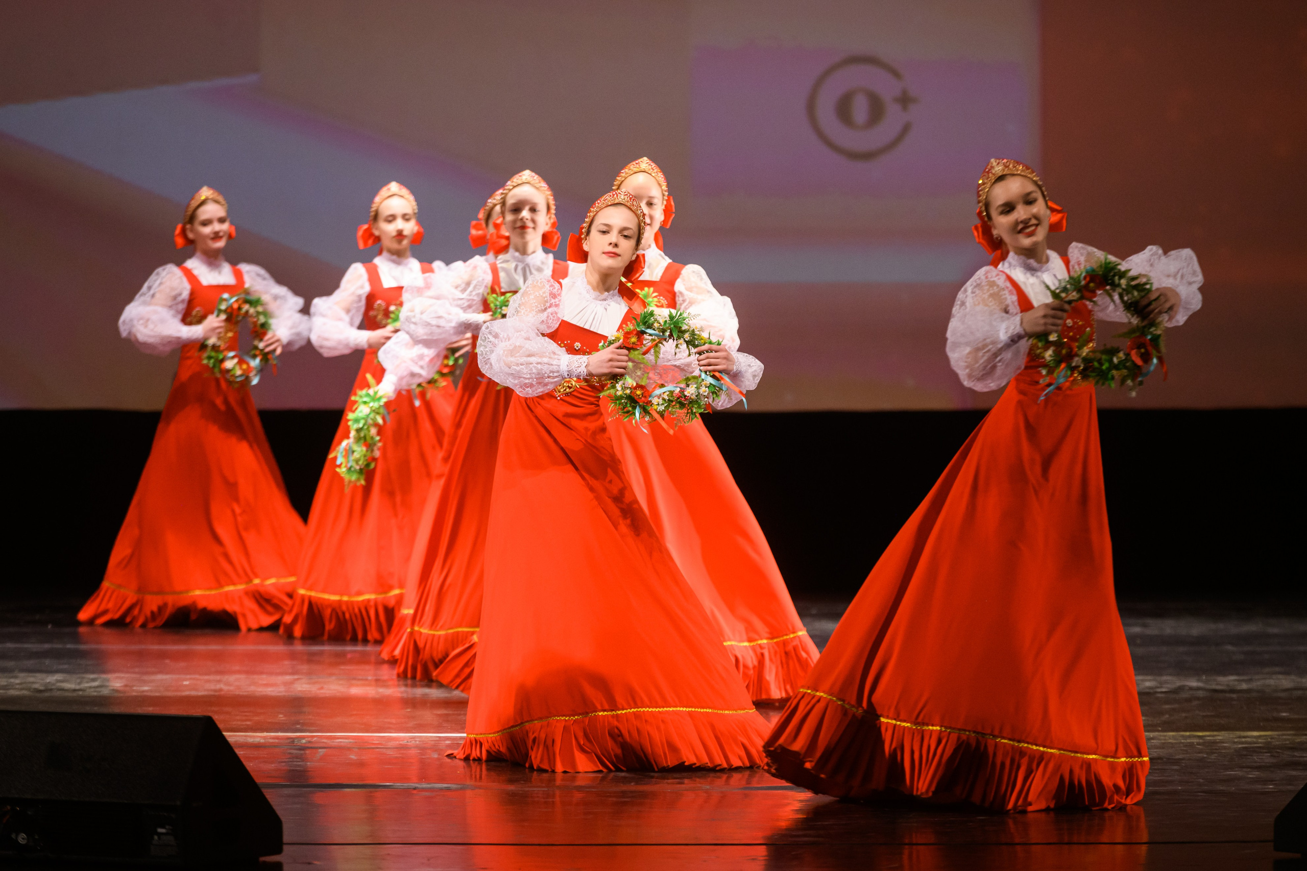 23 апреля, часть 1, БКЗ Октябрьский, г. Санкт-Петербург. Золотое яблочко