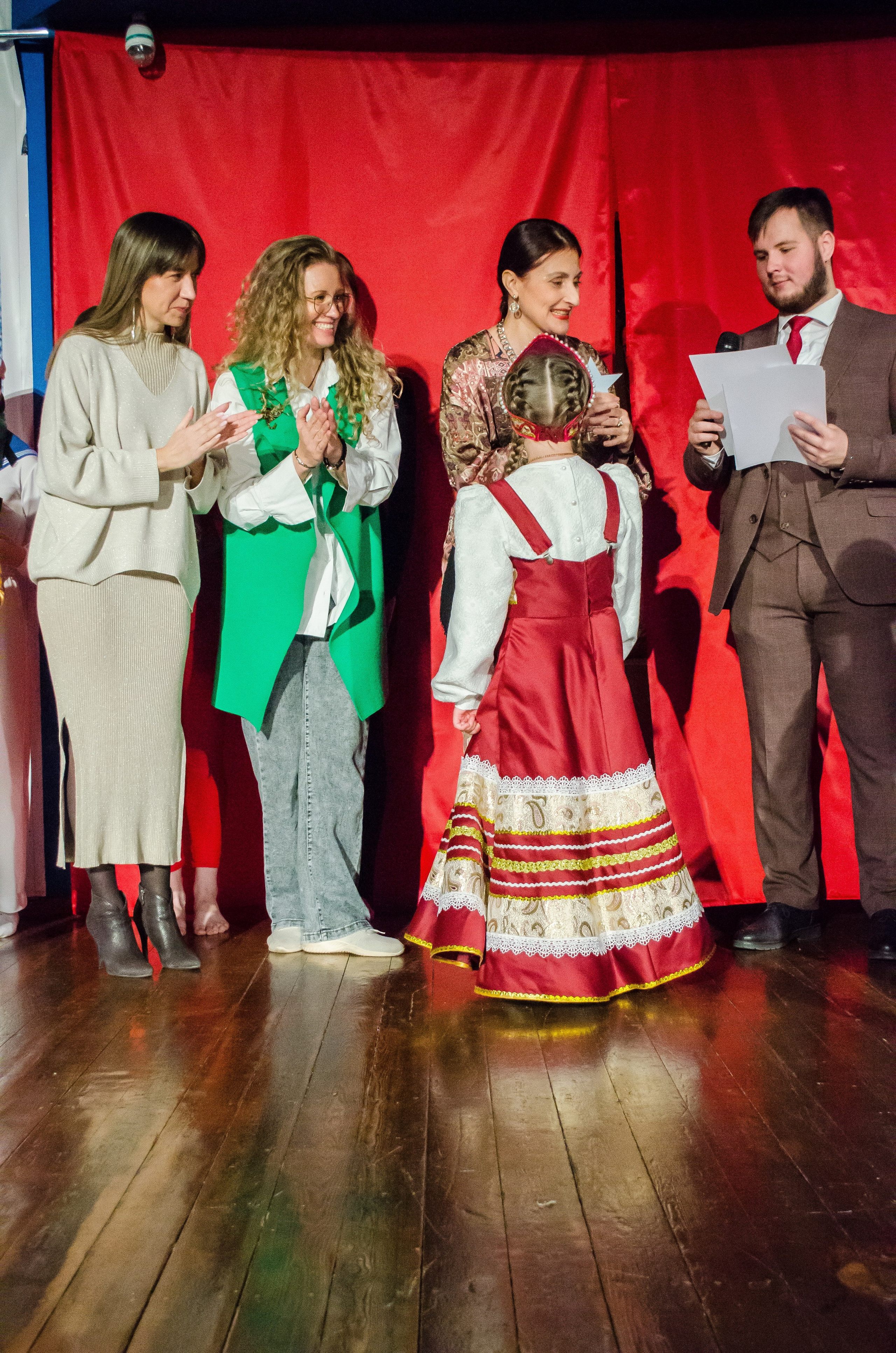 14 декабря, г. Омск. Золотое яблочко