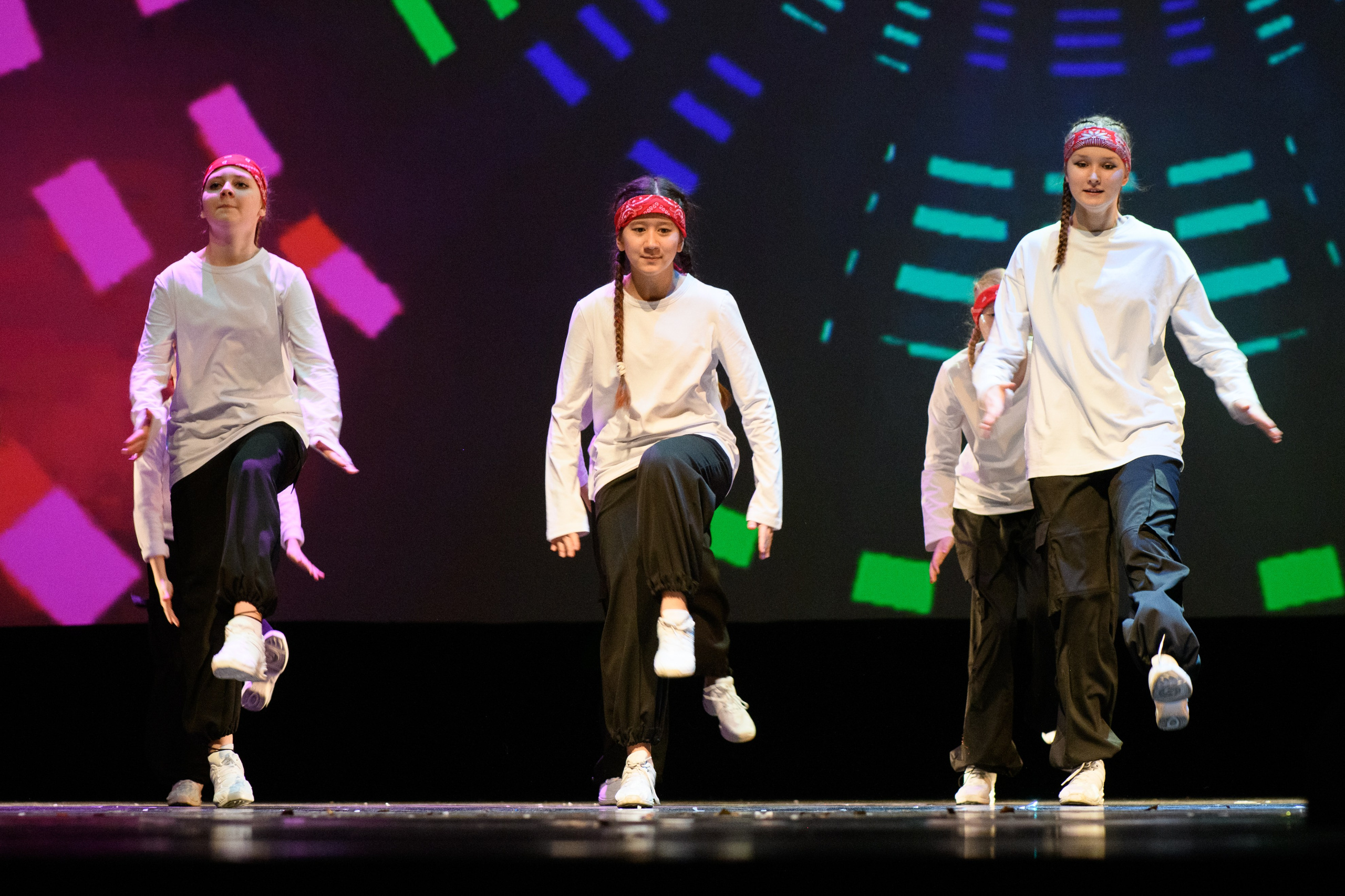 23 апреля, часть 2, БКЗ Октябрьский, г. Санкт-Петербург. Золотое яблочко