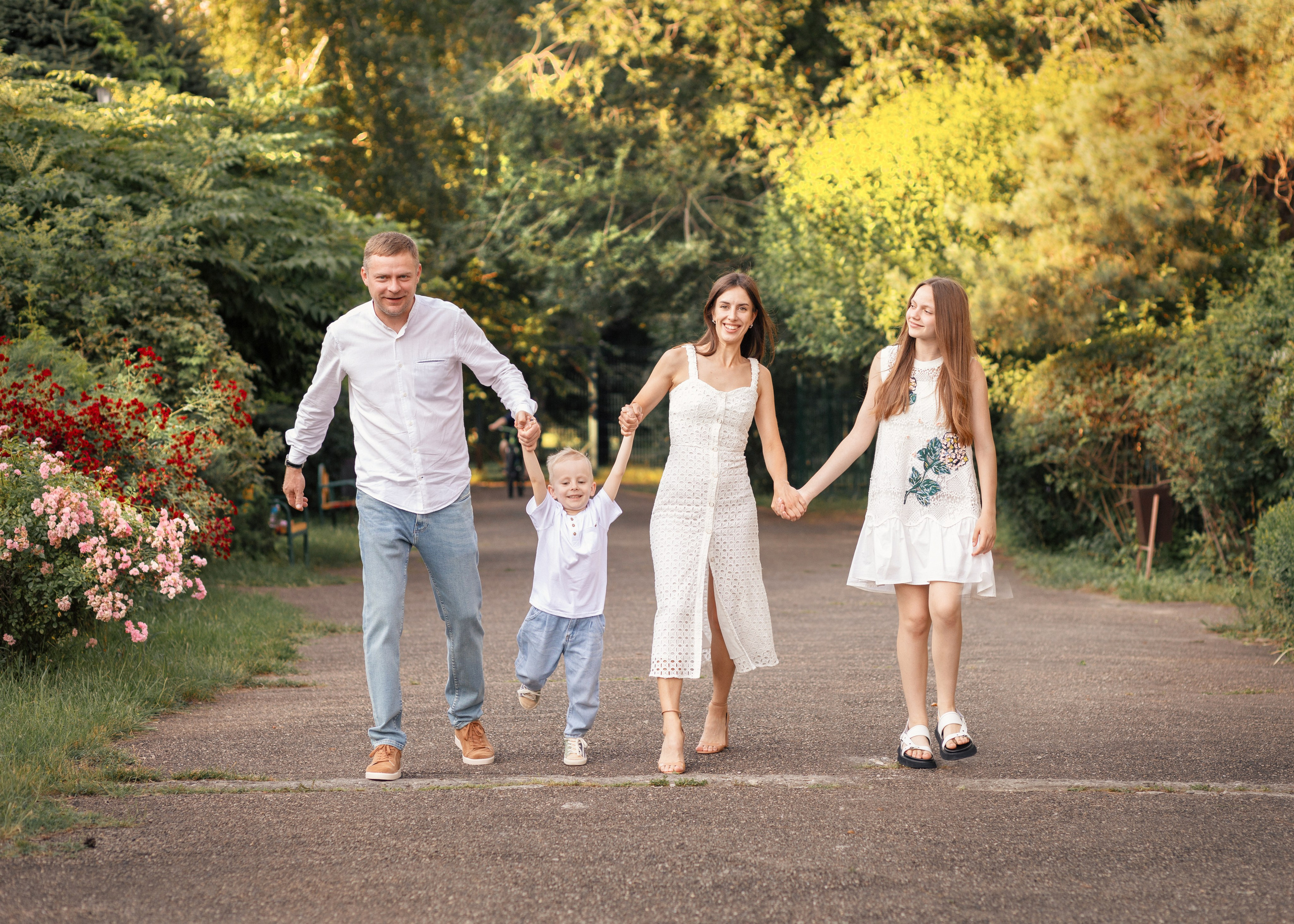 Полина, Сергей, Георгий, Эвелина. Семейный фотограф В Москве Александра Дейкун