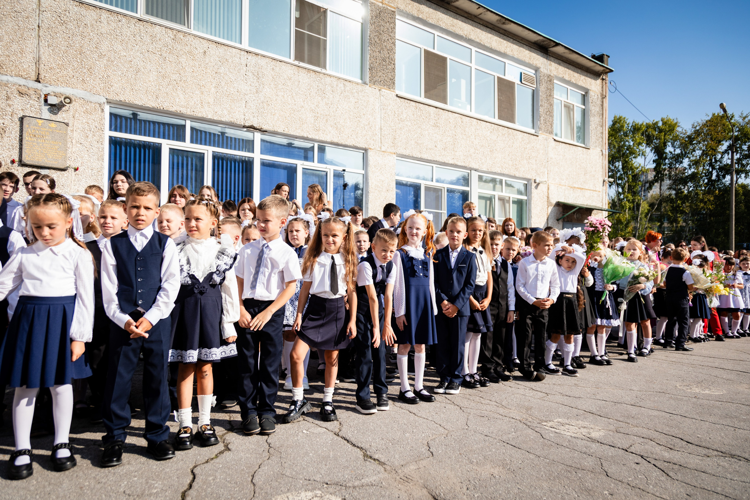 Гимназия № 50. Детский фотограф видеограф в Хабаровске Михаил Орлов