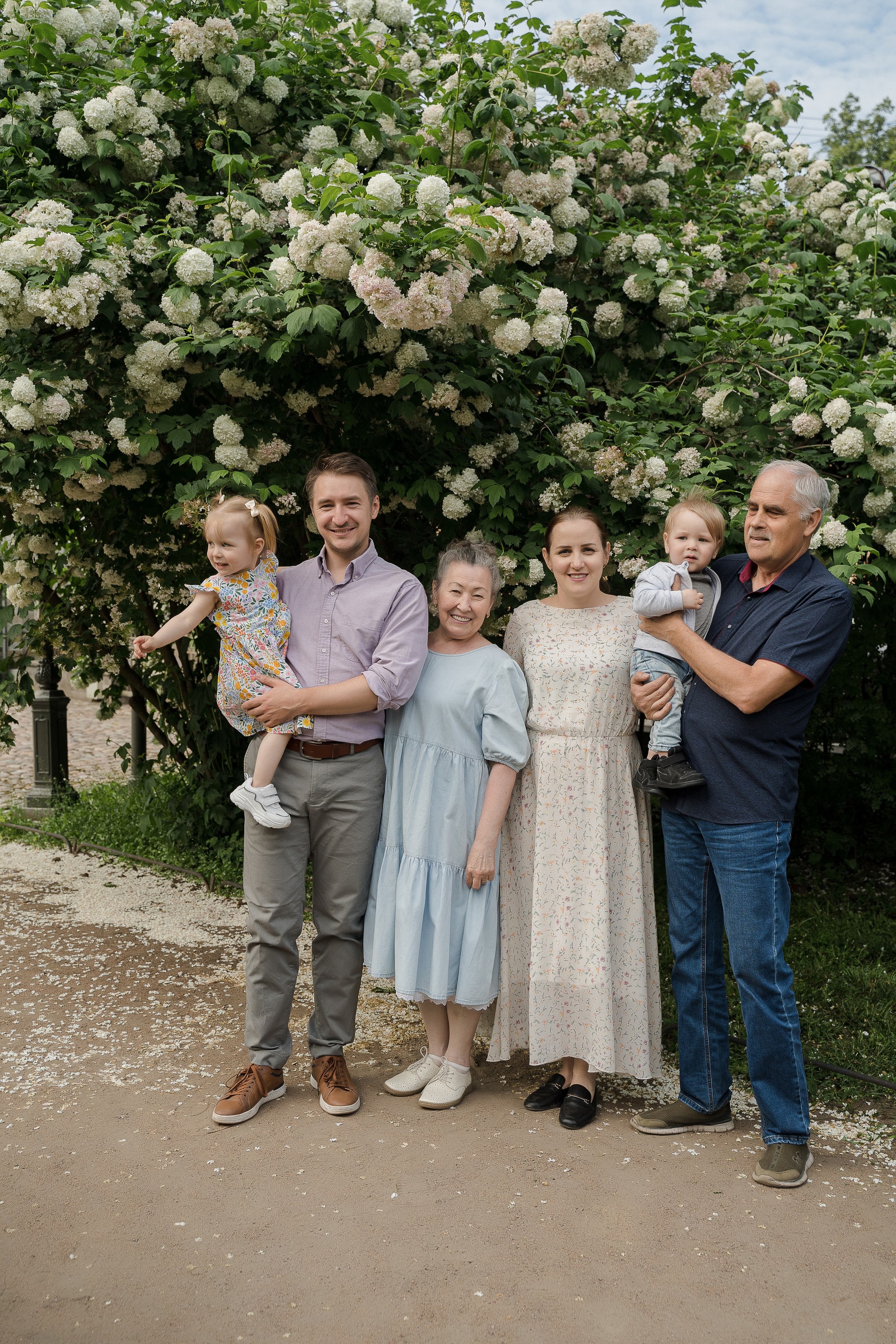 Семейная фотосессия в Санкт-Петербурге в Польском саду усадьбы Державина. Свадебный и семейный фотограф в Пушкине и Санкт-Петербурге Мария Филиппова