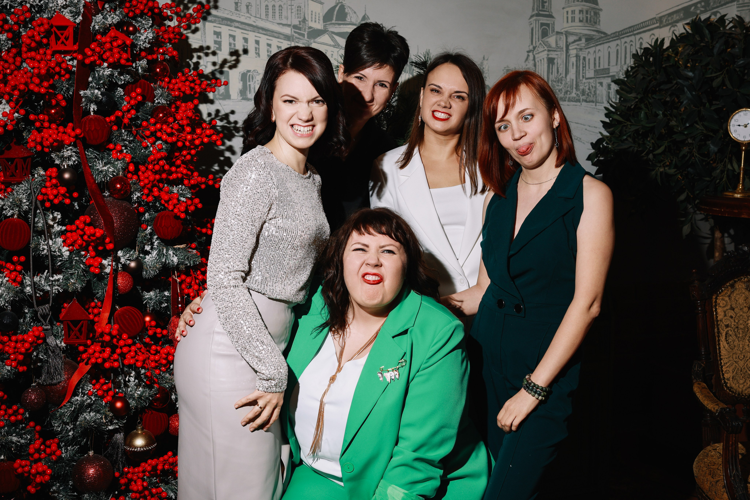 Экспресс Офис, новогодний корпоратив в ресторане Респект, г. Тула. Фотограф в Туле — Борисов Николай