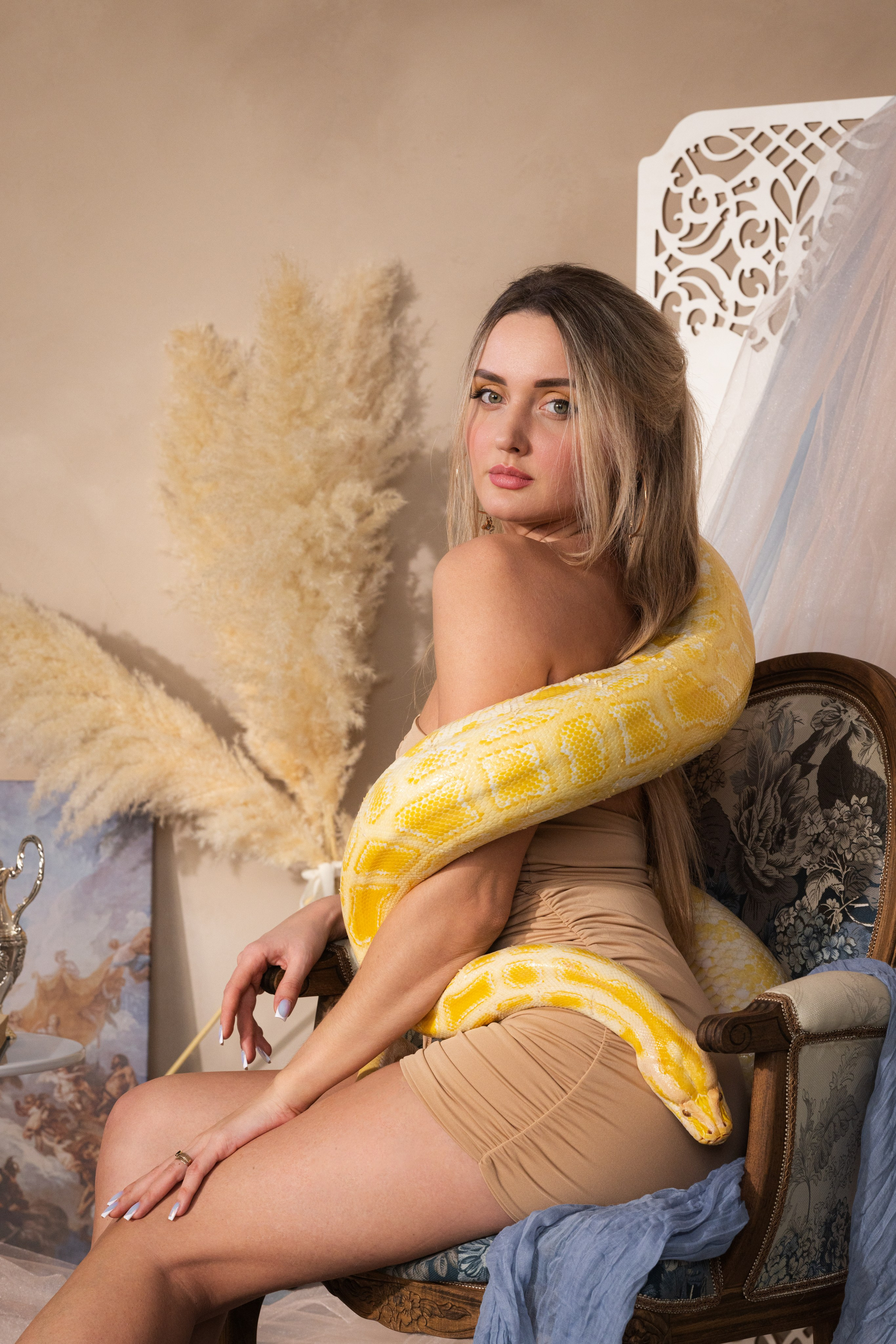 Фотосессия со змеёй в студии. г. Тула. Фотограф в Туле — Борисов Николай