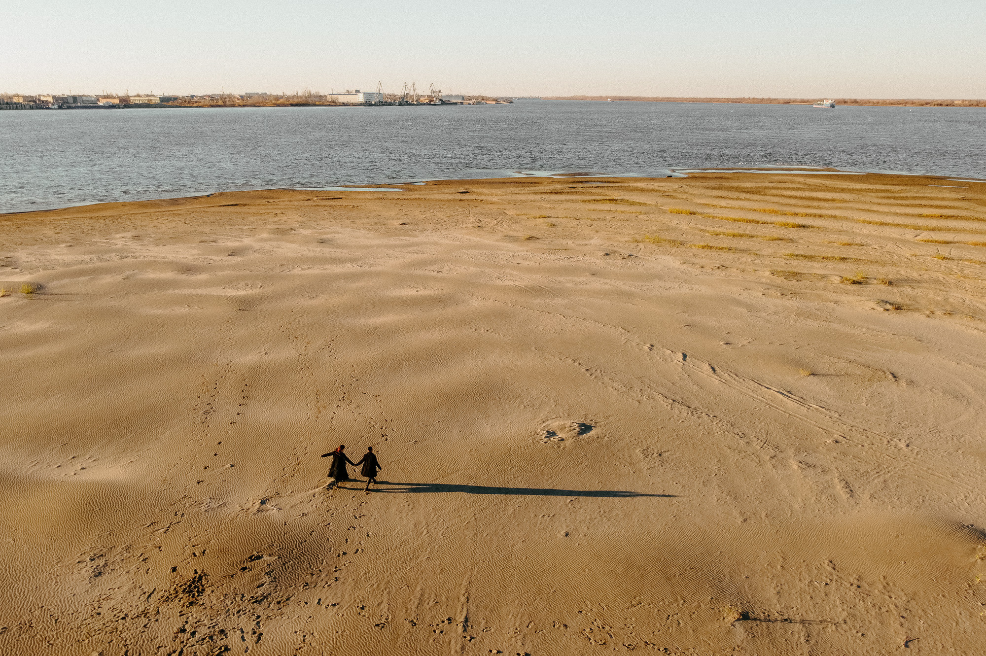 Autumn love. Wedding photographer