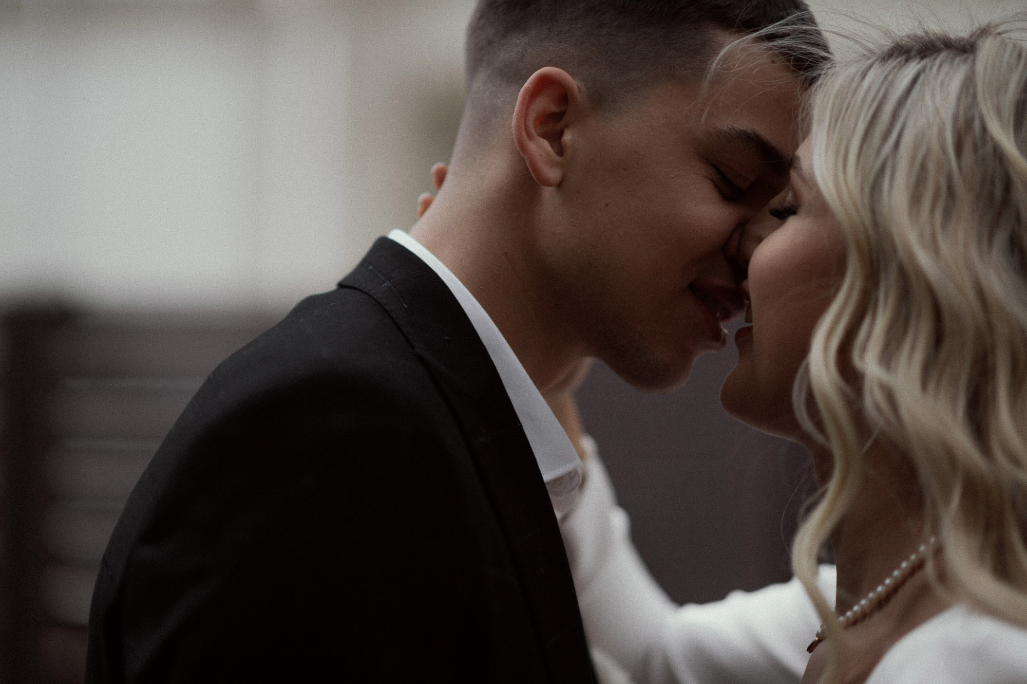 В легких тает дым. Свадебный фотограф в Астрахани и Москве