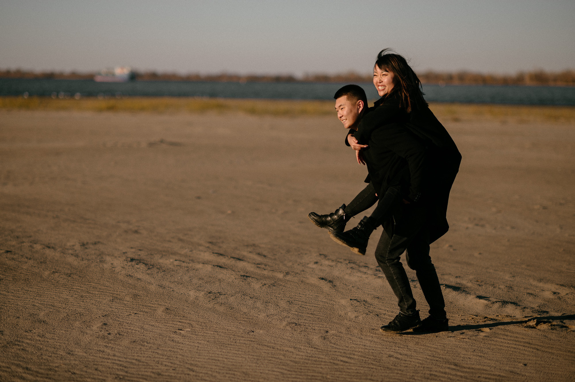 Autumn love. Wedding photographer