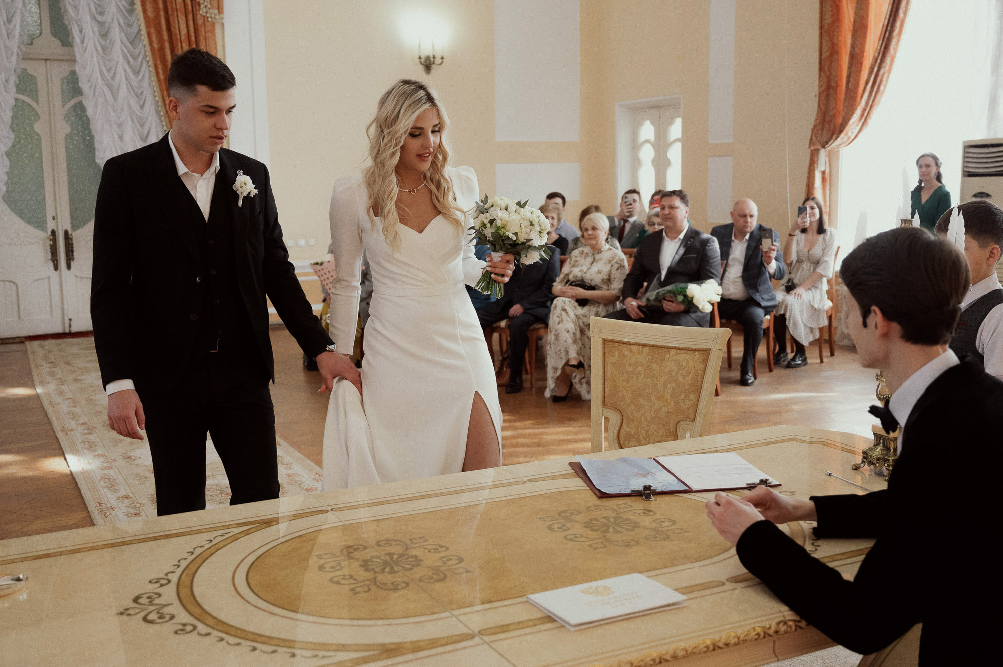 В легких тает дым. Свадебный фотограф в Астрахани и Москве