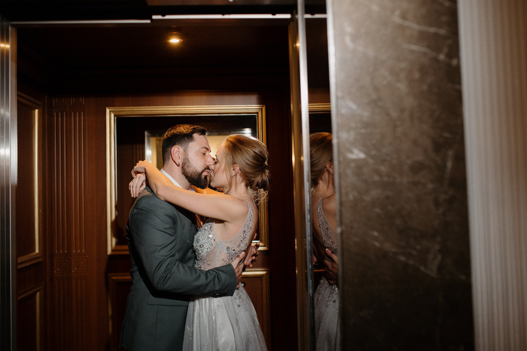 Winter wedding story. Wedding photographer