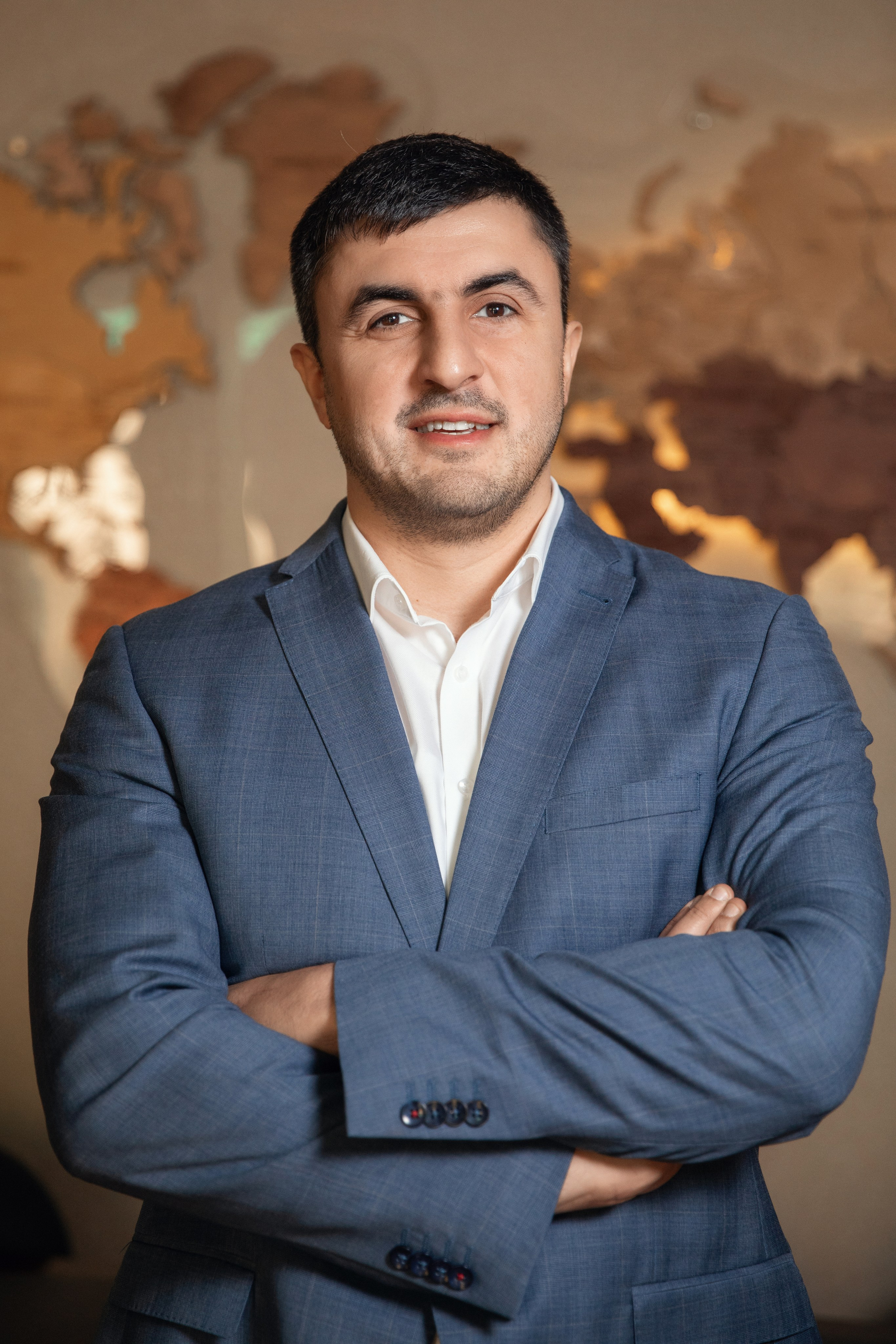 Бизнес портрет для руководителя банка. Фотограф во Владикавказе Юрий Геворгизов