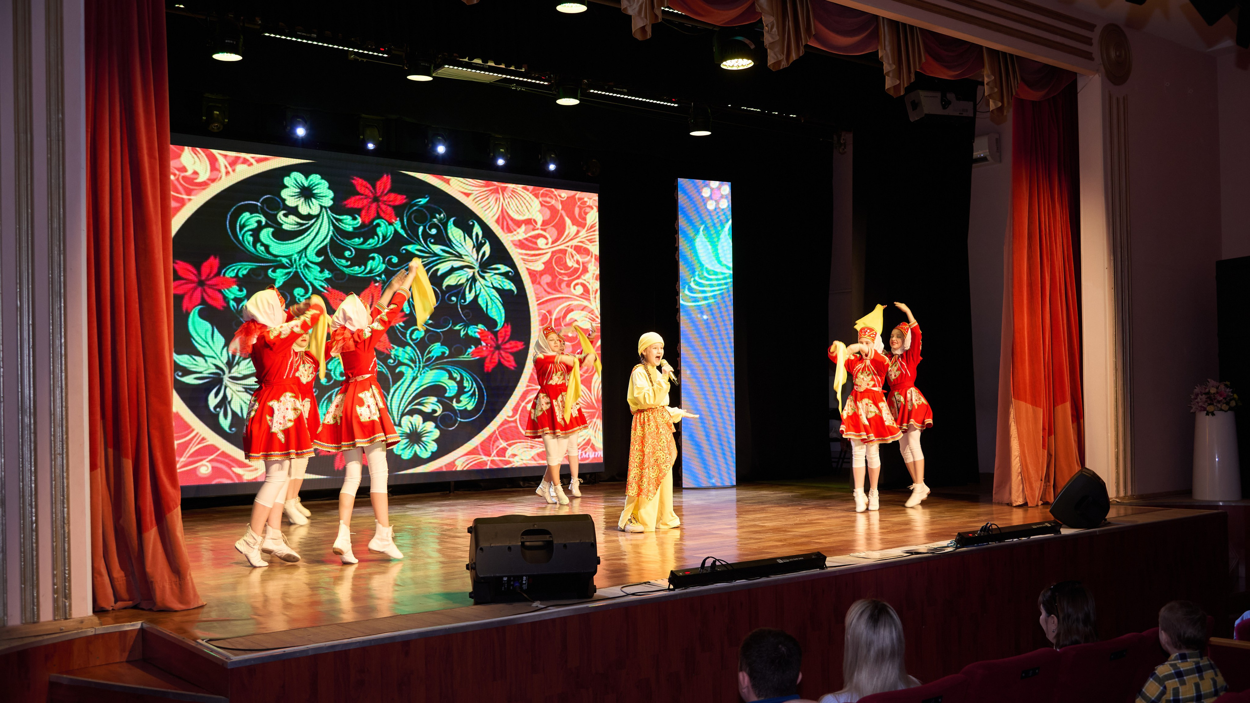 Концерт учащихся ДШИ № 18 «Мы делаем выбор сами». [fXph] Фотограф Масликов Илья. Съёмка мероприятий в Ленинске-Кузнецком