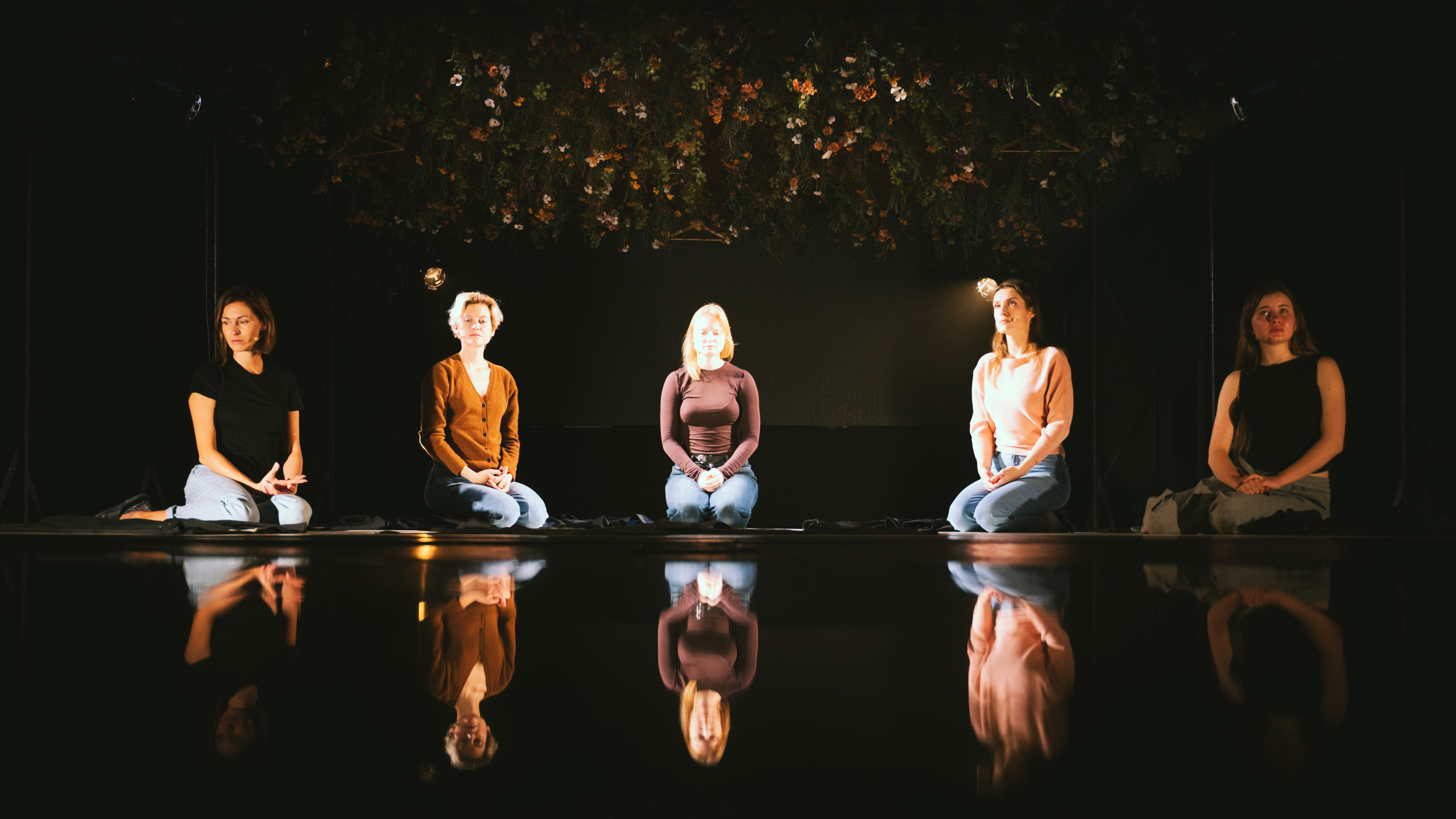 Поле. Театральный фотограф Михаил Макаричев-Энгельс