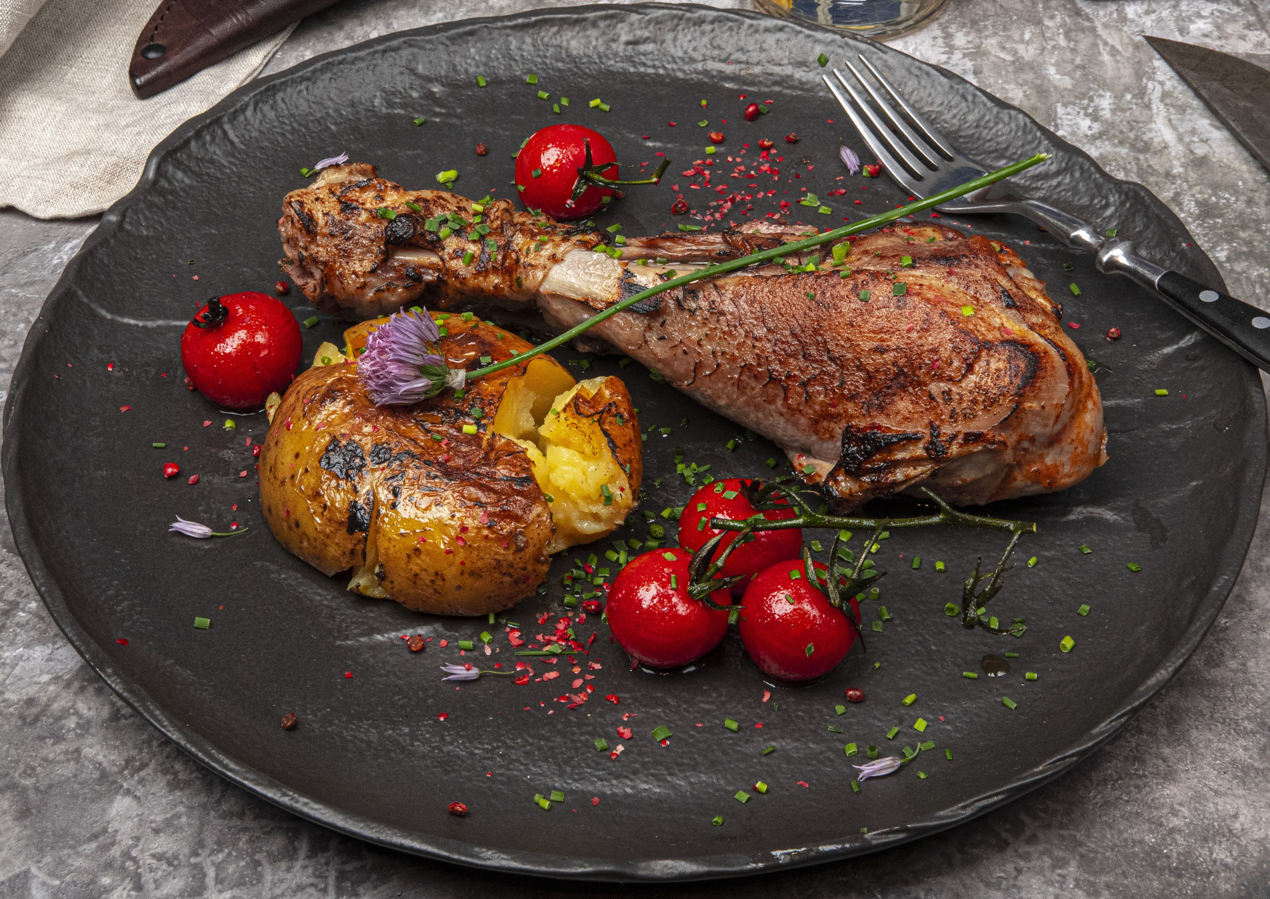 Художественная съёмка блюд с участием фуд-стилиста. Фуд-фотограф Илья Милоданов съемка в Москве и Московской области