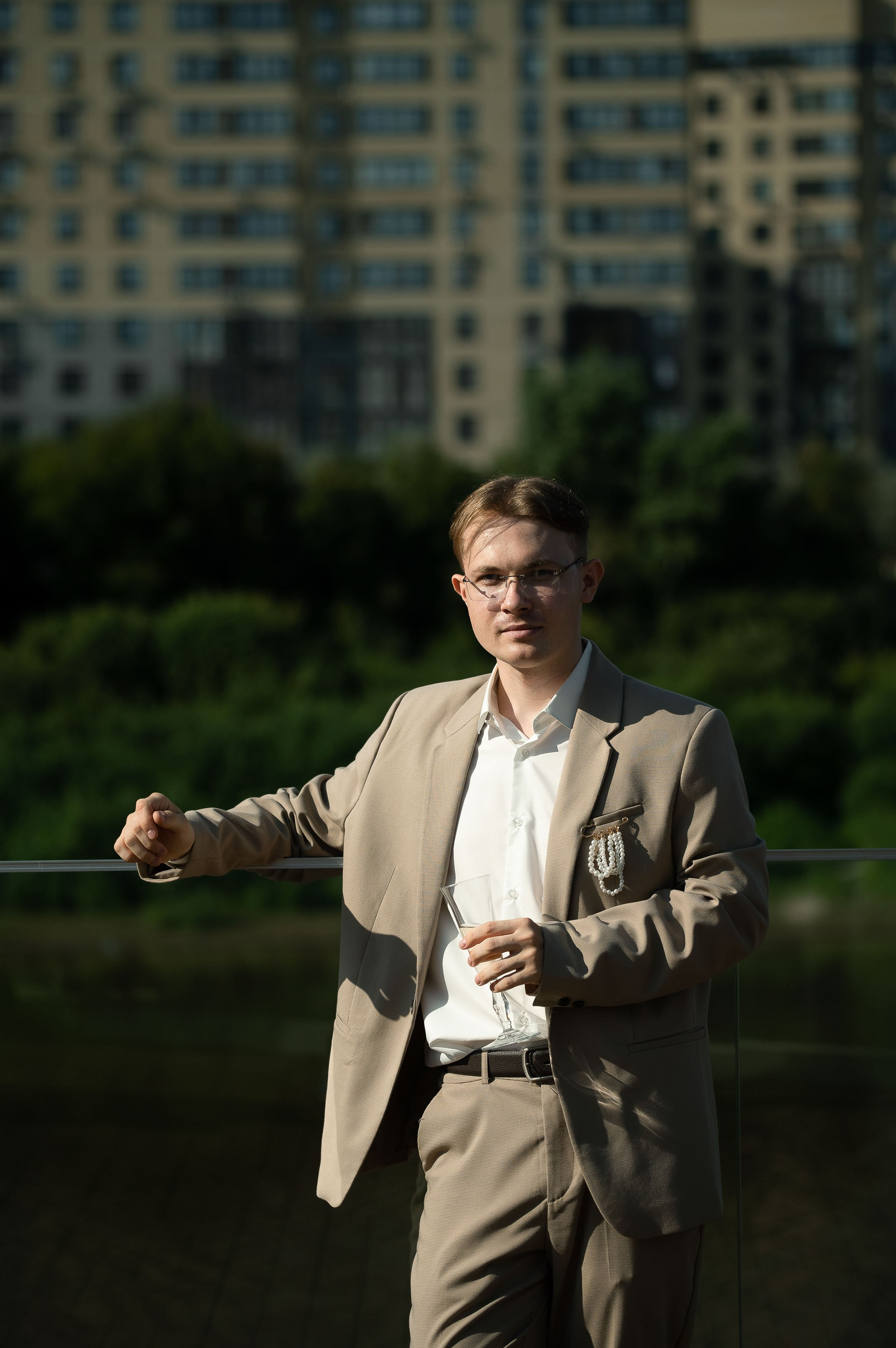 Одним солнечным днем на берегу реки. Евгений Нисковских — свадебный и репортажный фотограф в Тюмени