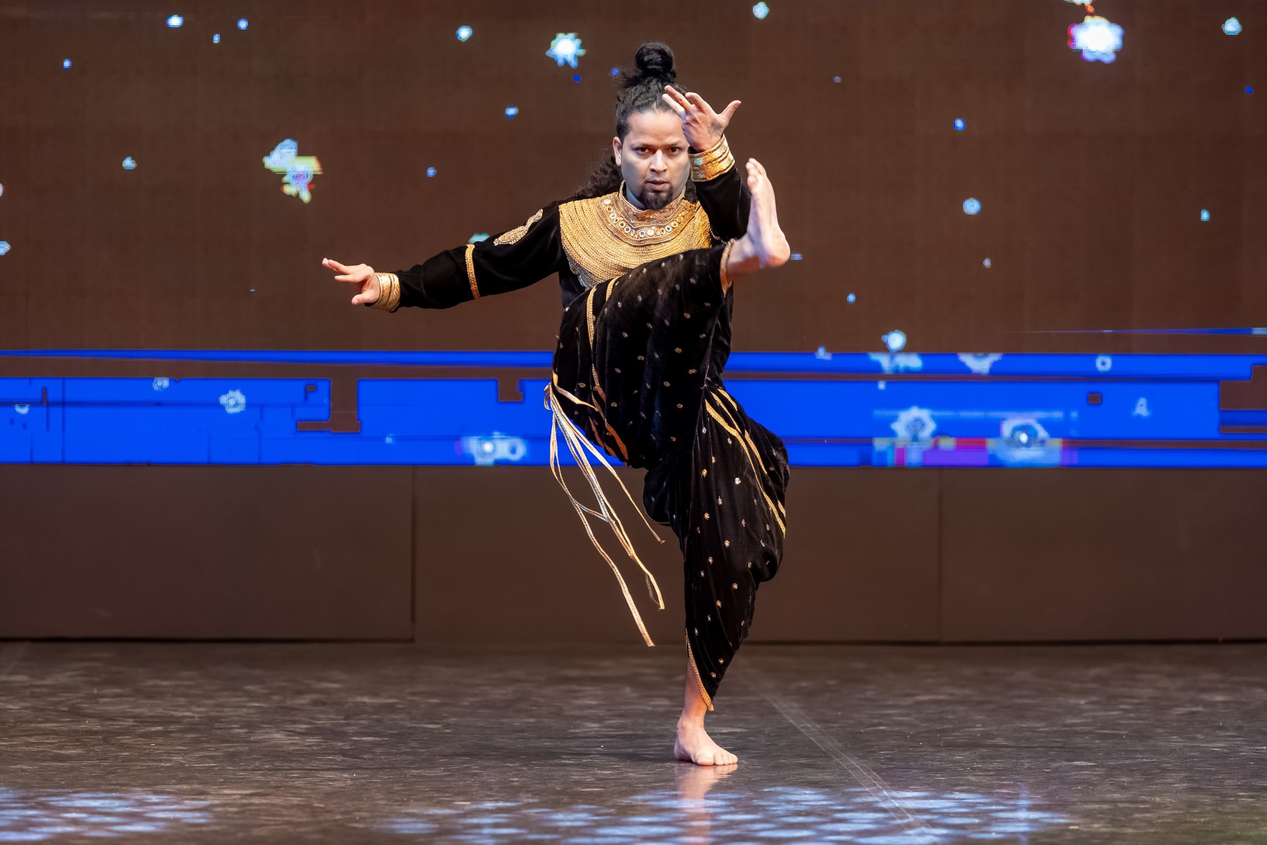 Вечер индийской культуры. Марк Шишкин — репортажный фотограф в Воронеже и России