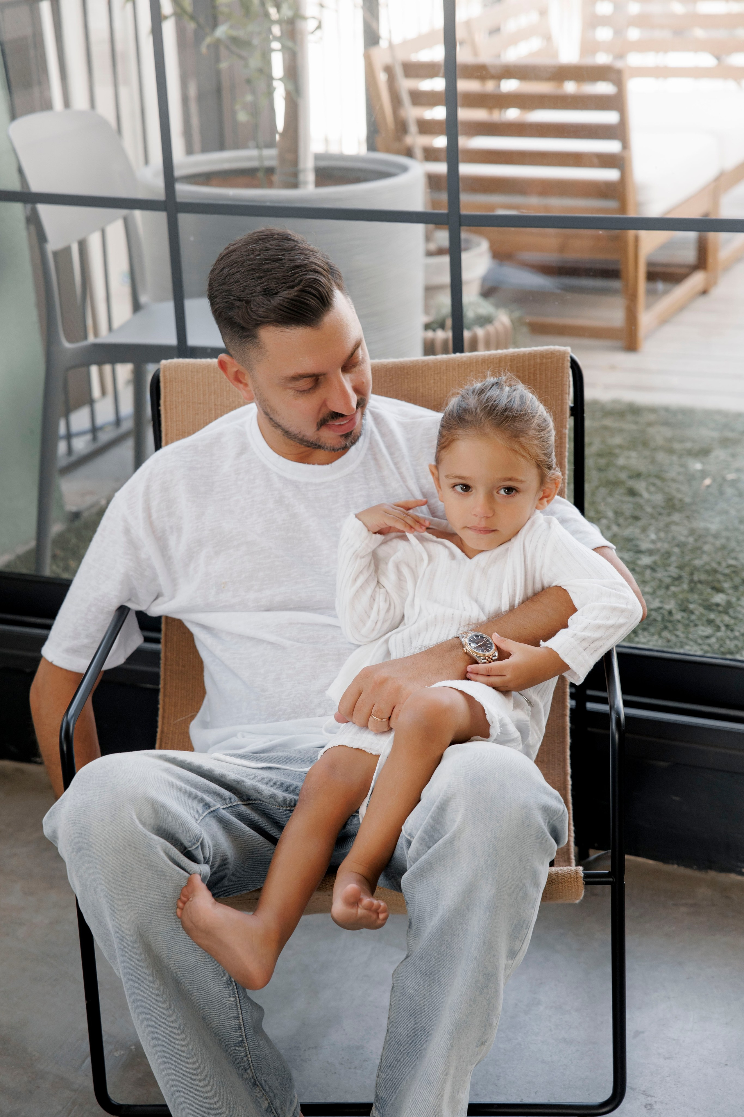 Pregnancy photoshoot inside the studio in Tel Aviv. Главная