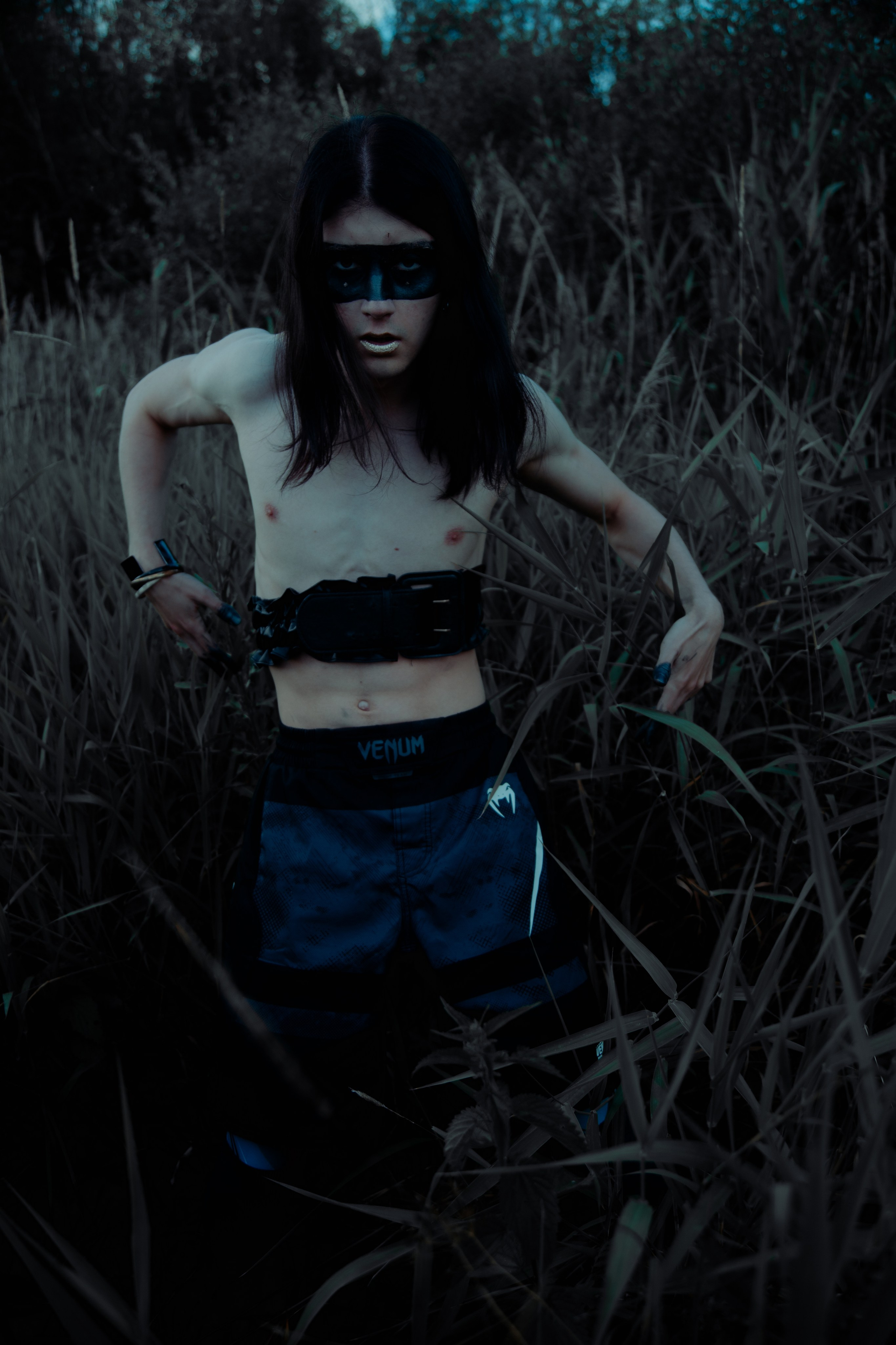 Адепт Vogue упавший с маршрутки. Креатор Ольга Яш