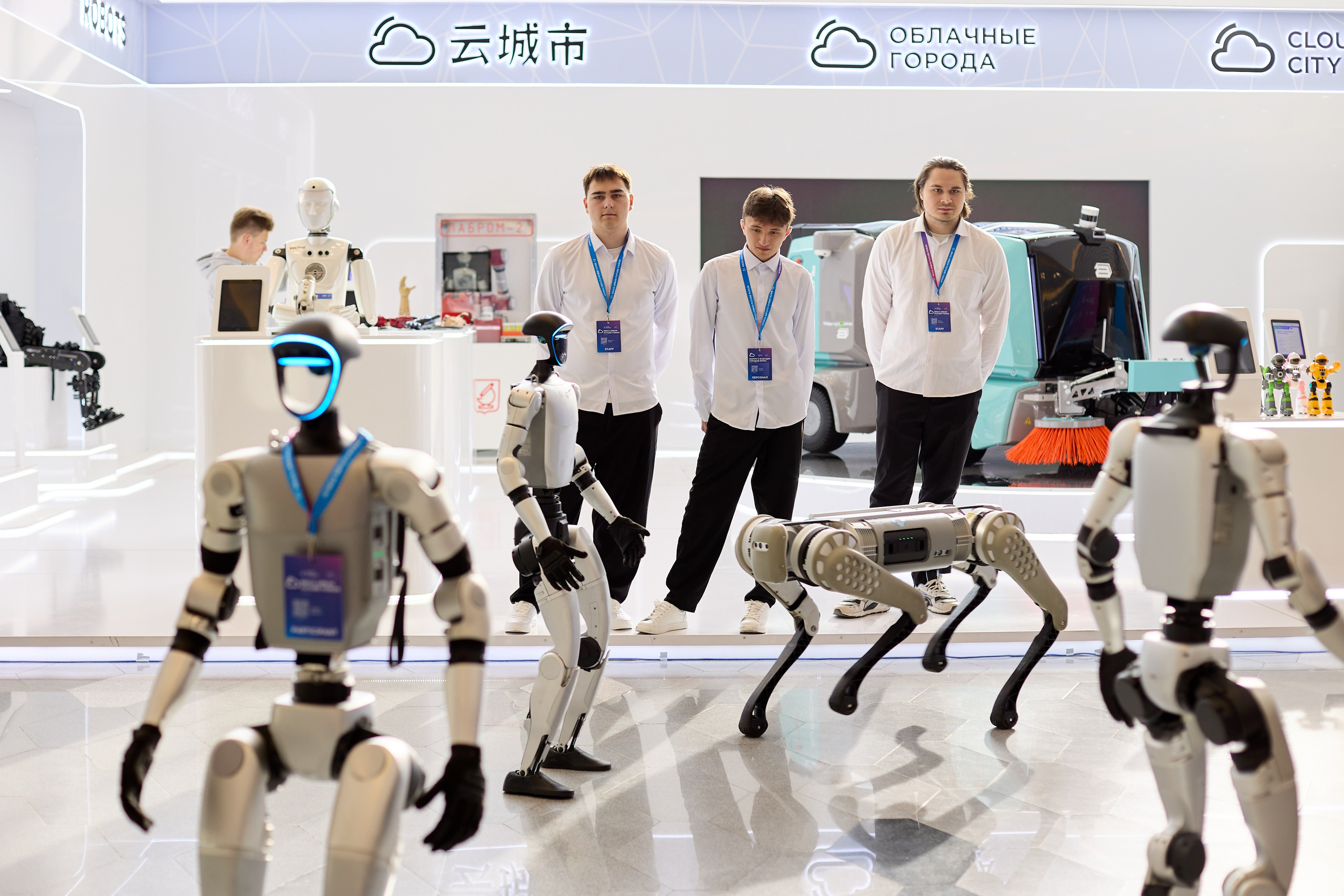 Облачный город 2025. Ретушер Довгуля Александр