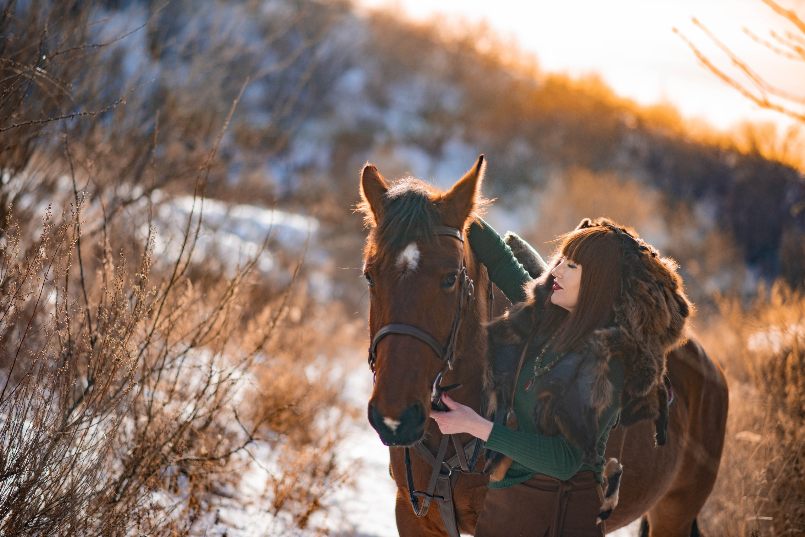 Марина с лошадью. Семейный и свадебный фотограф в Абакане Юлия Су