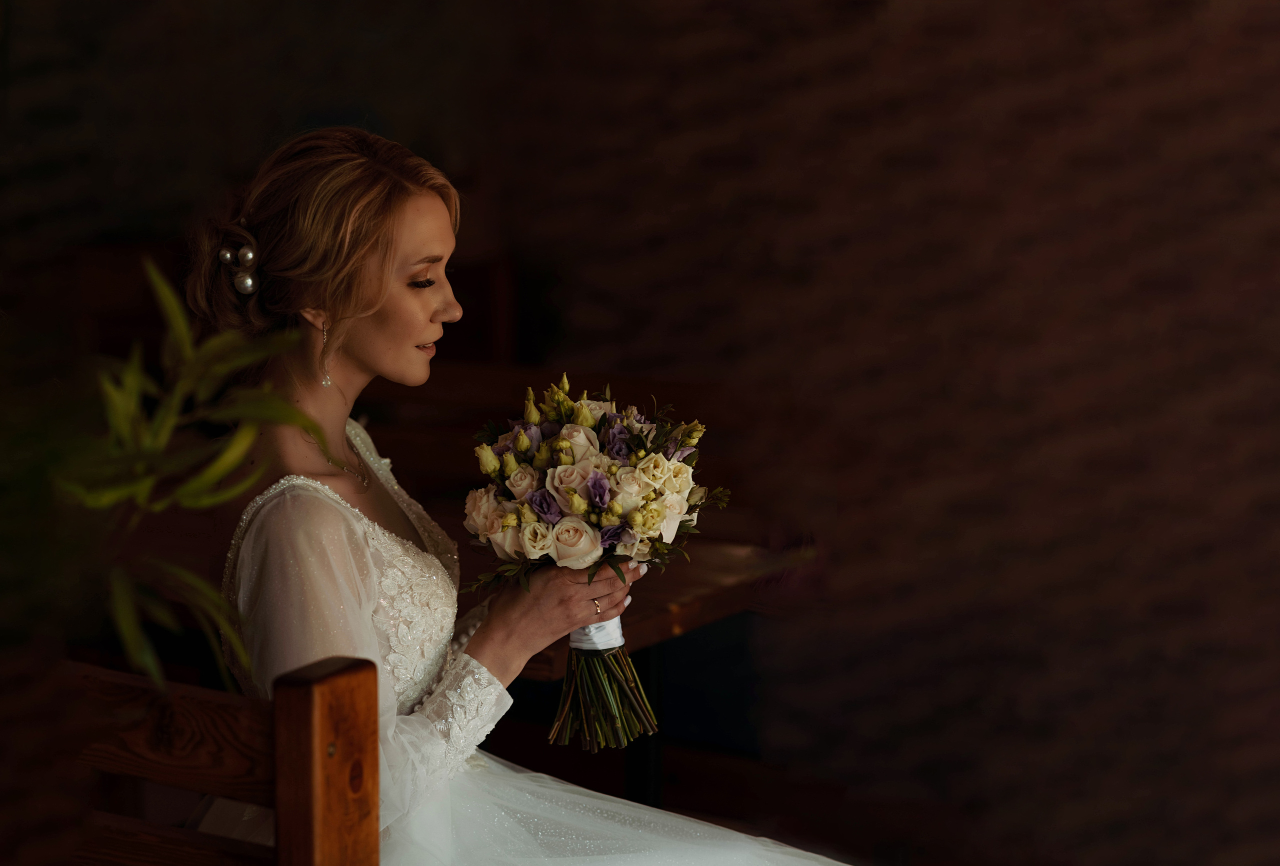 Невеста в темном ключе. Семейный и свадебный фотограф в Абакане Юлия Су