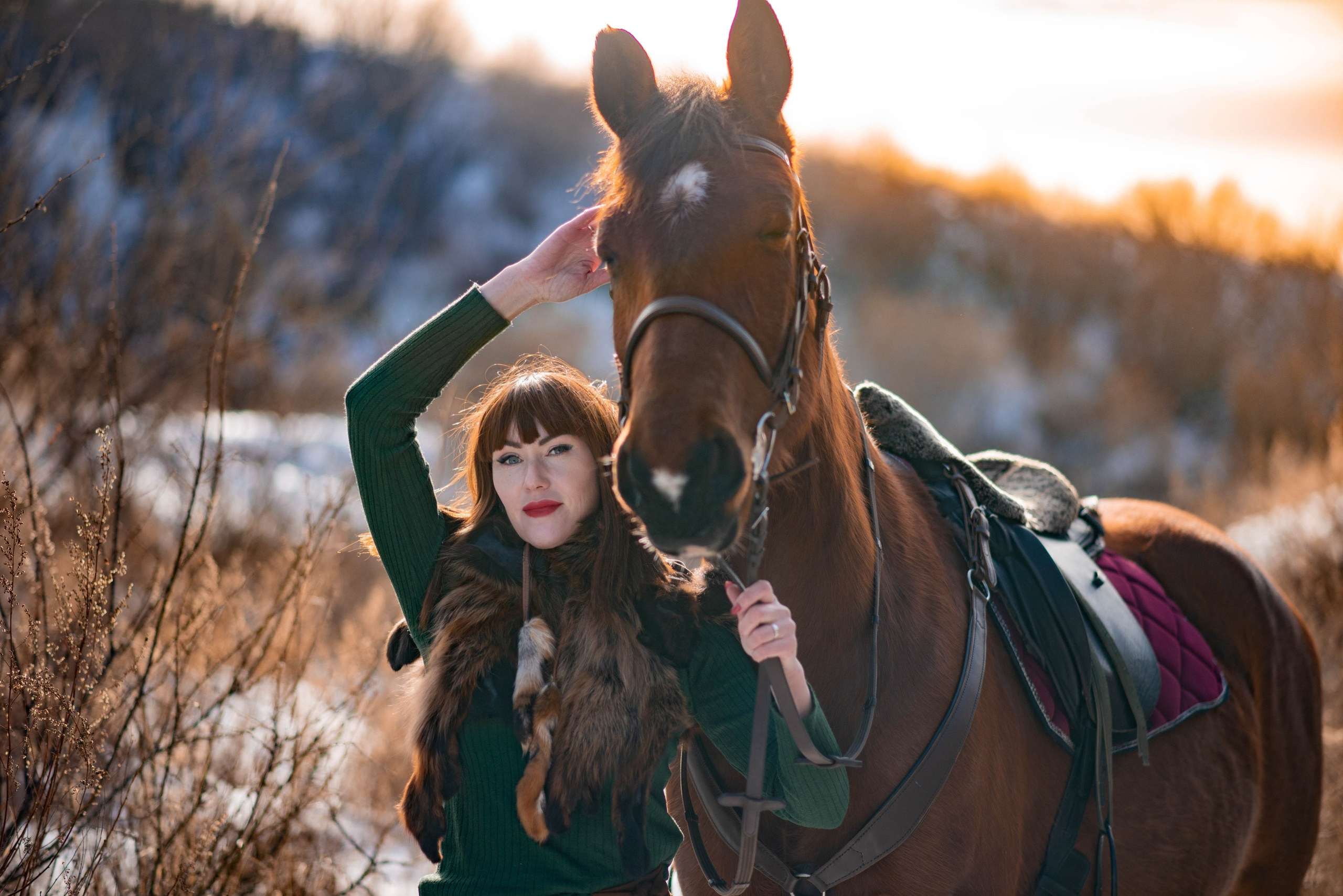Марина с лошадью. Семейный и свадебный фотограф в Абакане Юлия Су