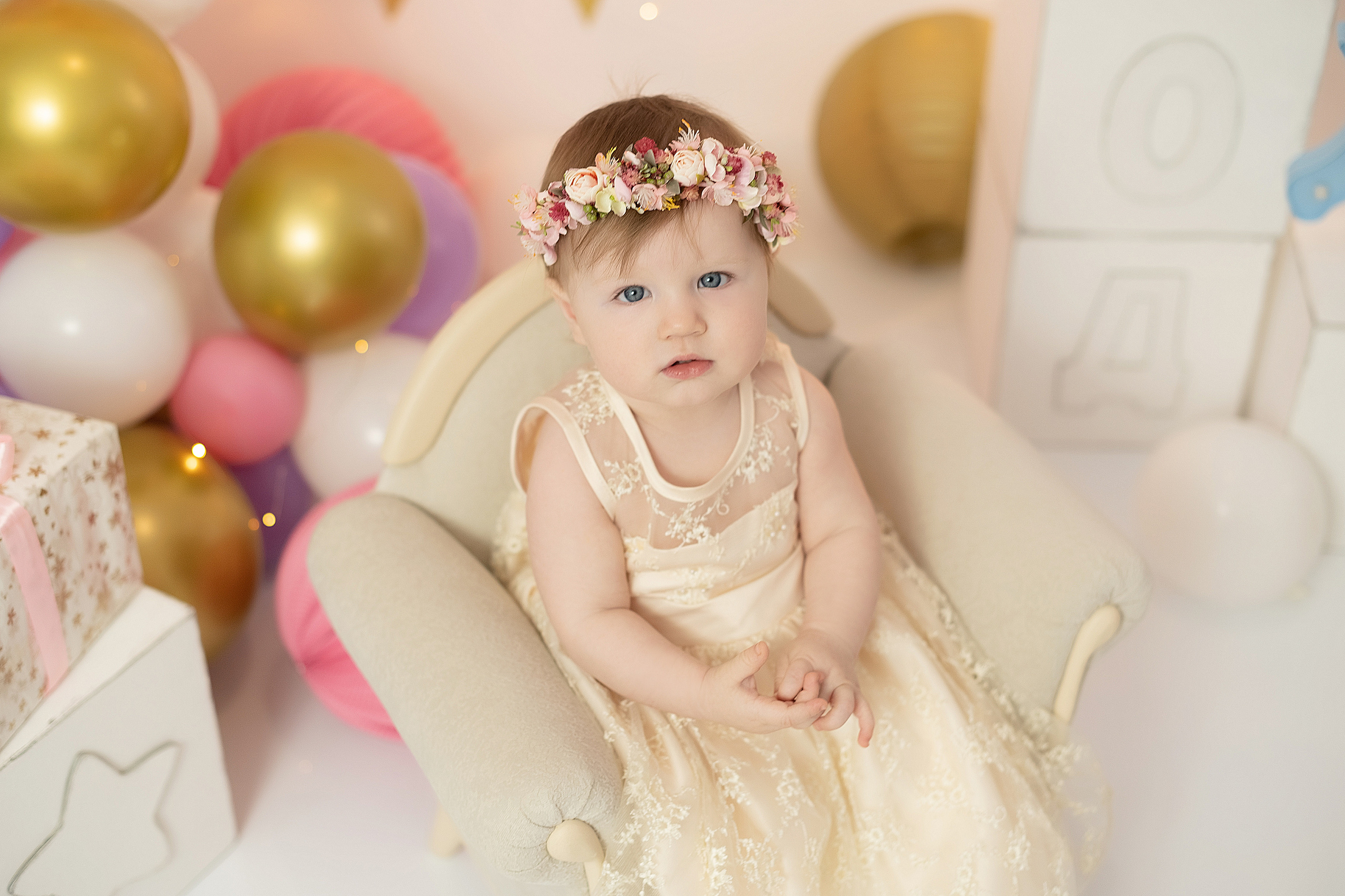 Первый годик Дианочке. Детский и семейный фотограф в Красноярске. Фотосессии новорожденных малышей до 1 месяца