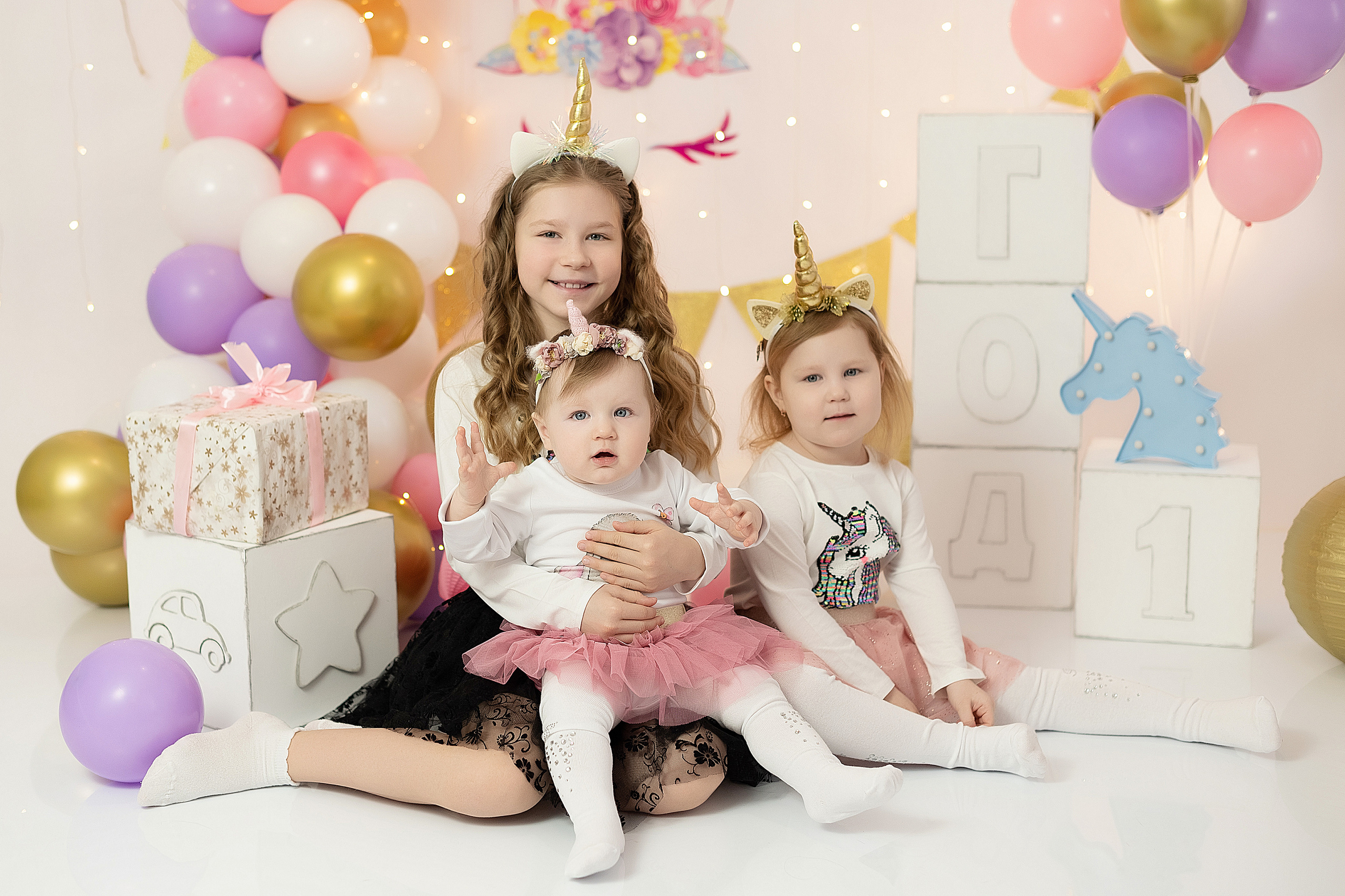 Первый годик Дианочке. Детский и семейный фотограф в Красноярске. Фотосессии новорожденных малышей до 1 месяца