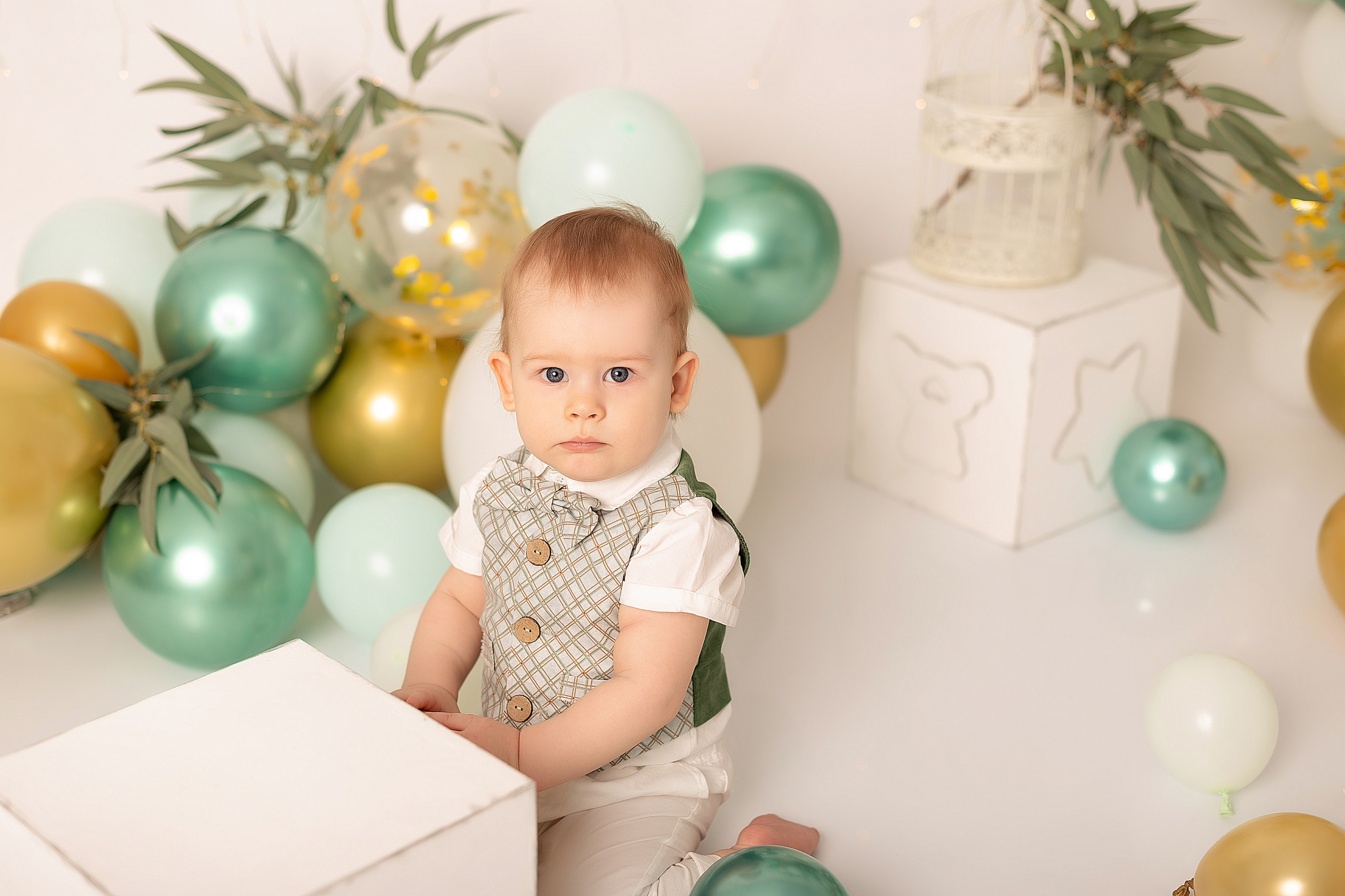 Первый годик Артёмке. Детский и семейный фотограф в Красноярске. Фотосессии новорожденных малышей до 1 месяца