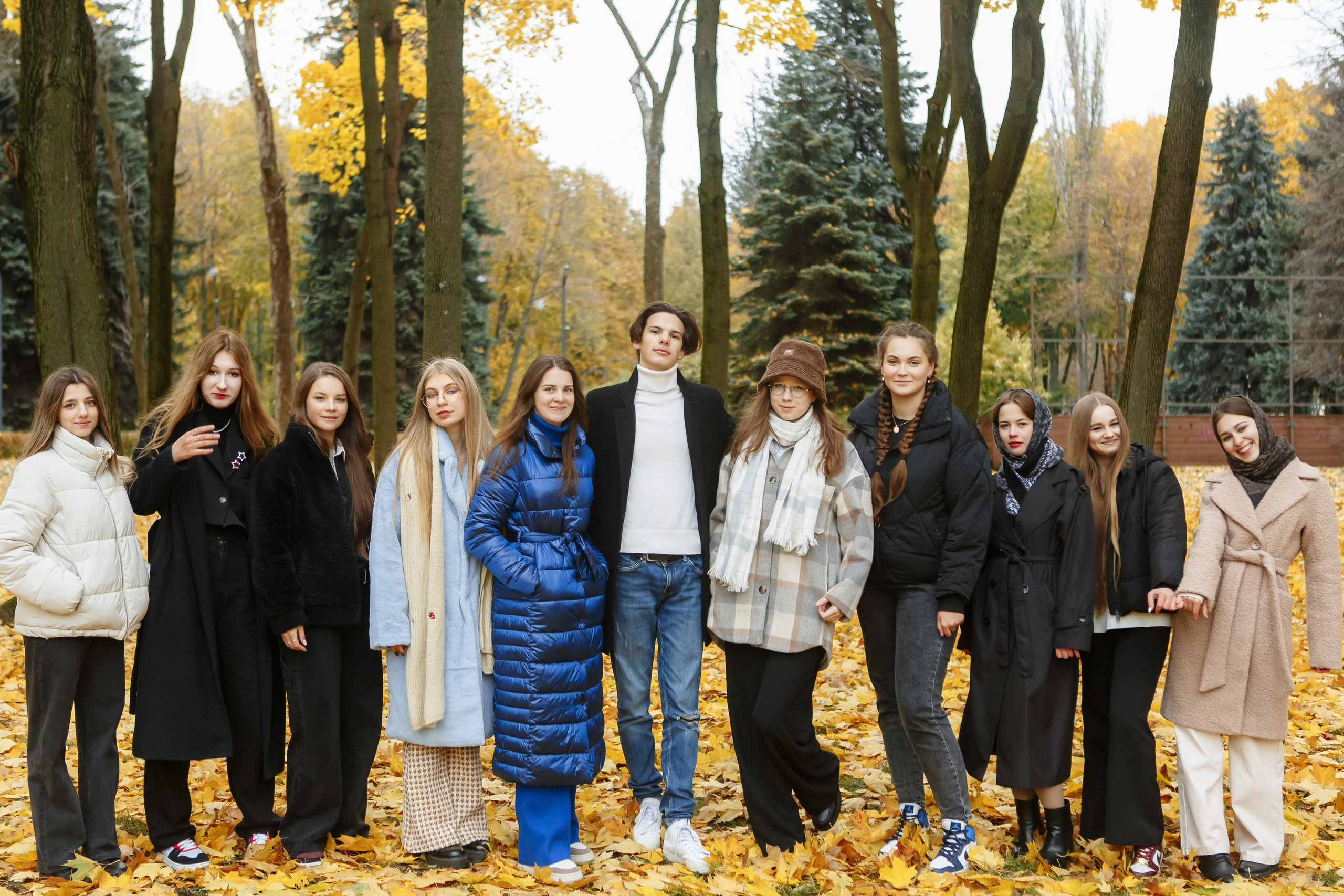 Осень Гимназия 12 11 В 2023 г. Свадебный и портретный Фотограф в Липецке Дмитрий Котюков