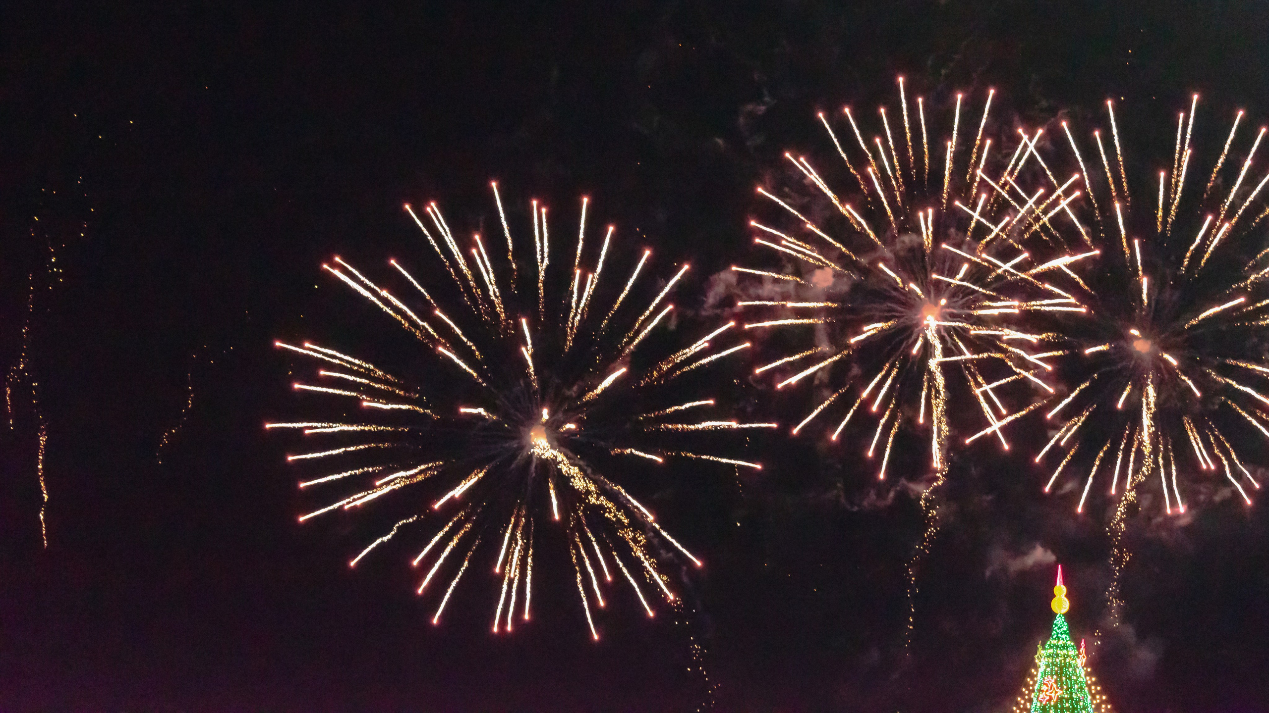 Праздничный салют Новый год Набережные Челны. Фотограф в Набережных Челнах Мари Сенчик