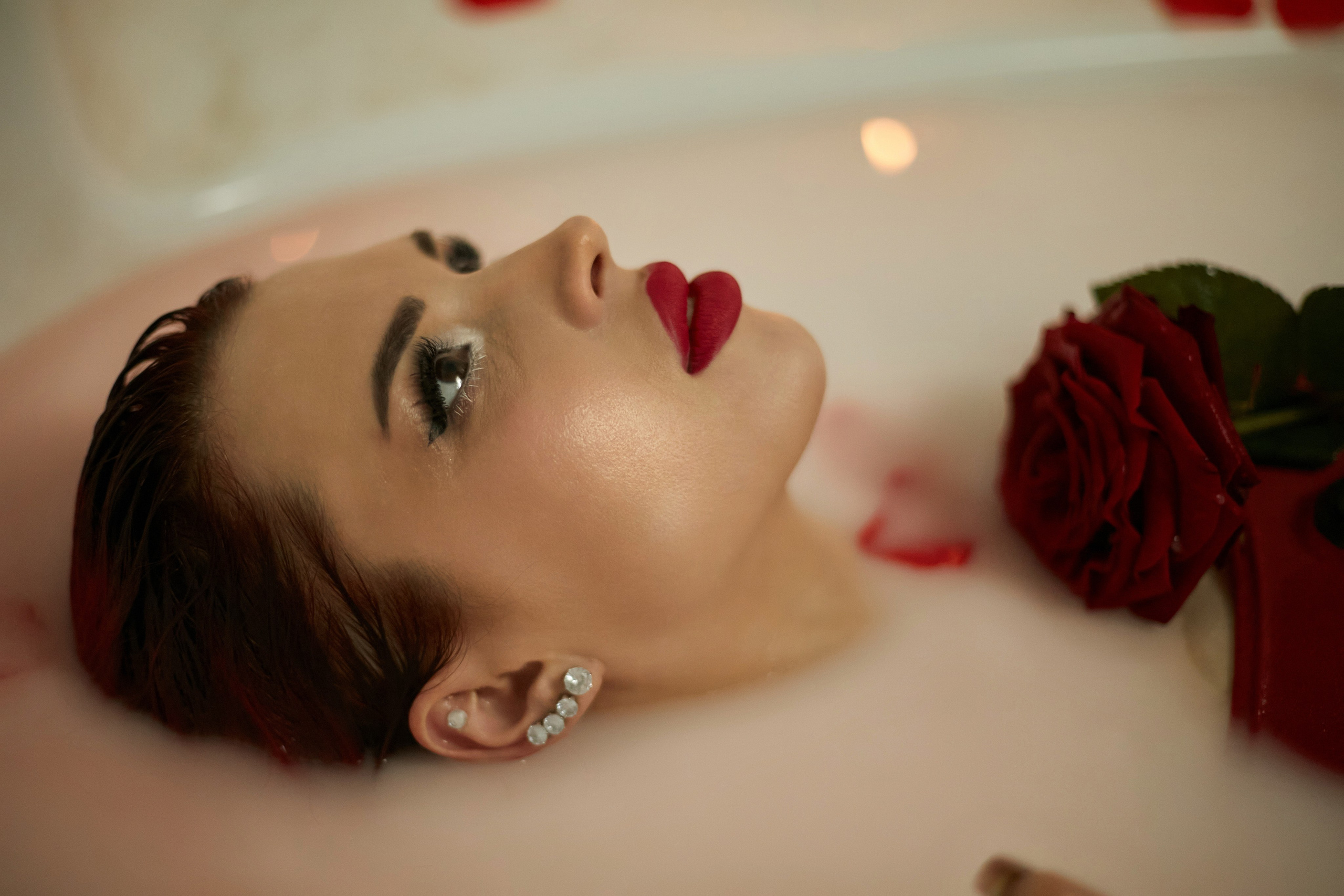 «Молоко и роза». Свадебный и креативный фотограф в ЮФО и МСК