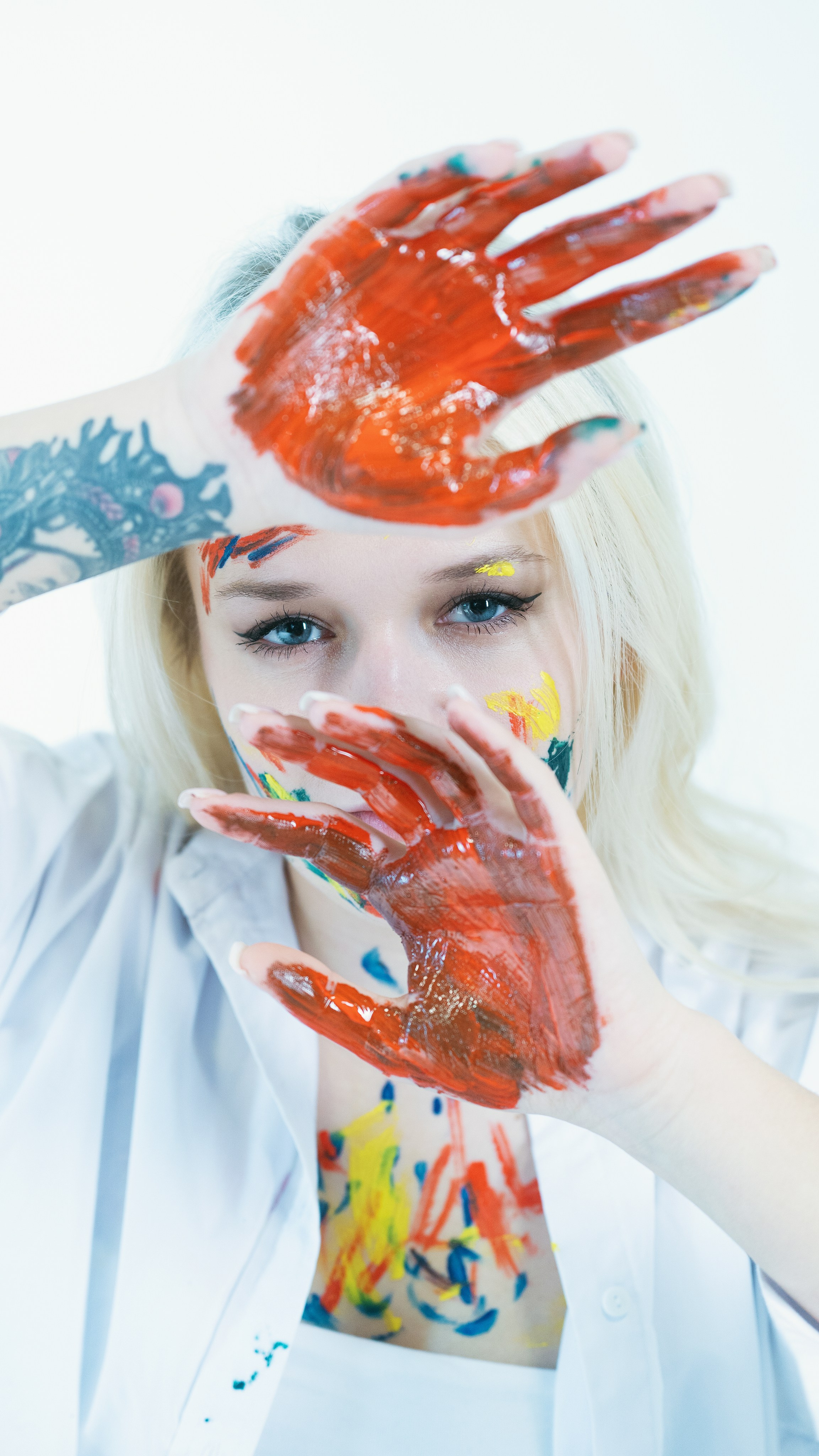 Женские студийные портреты. Главная