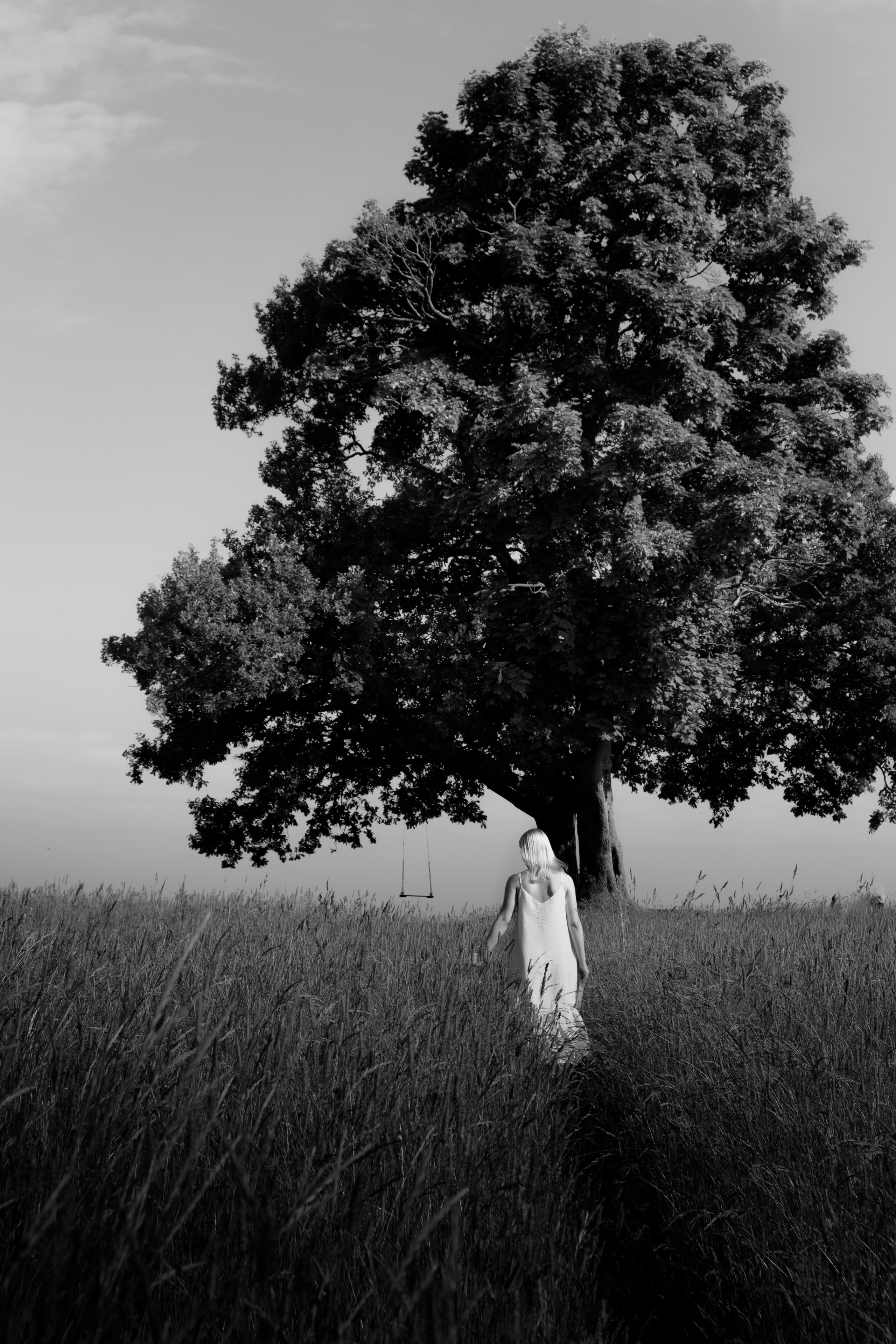 MIDSOMMAR. Портретный и fashion-фотограф в Санкт-Петербурге Олеся Поле