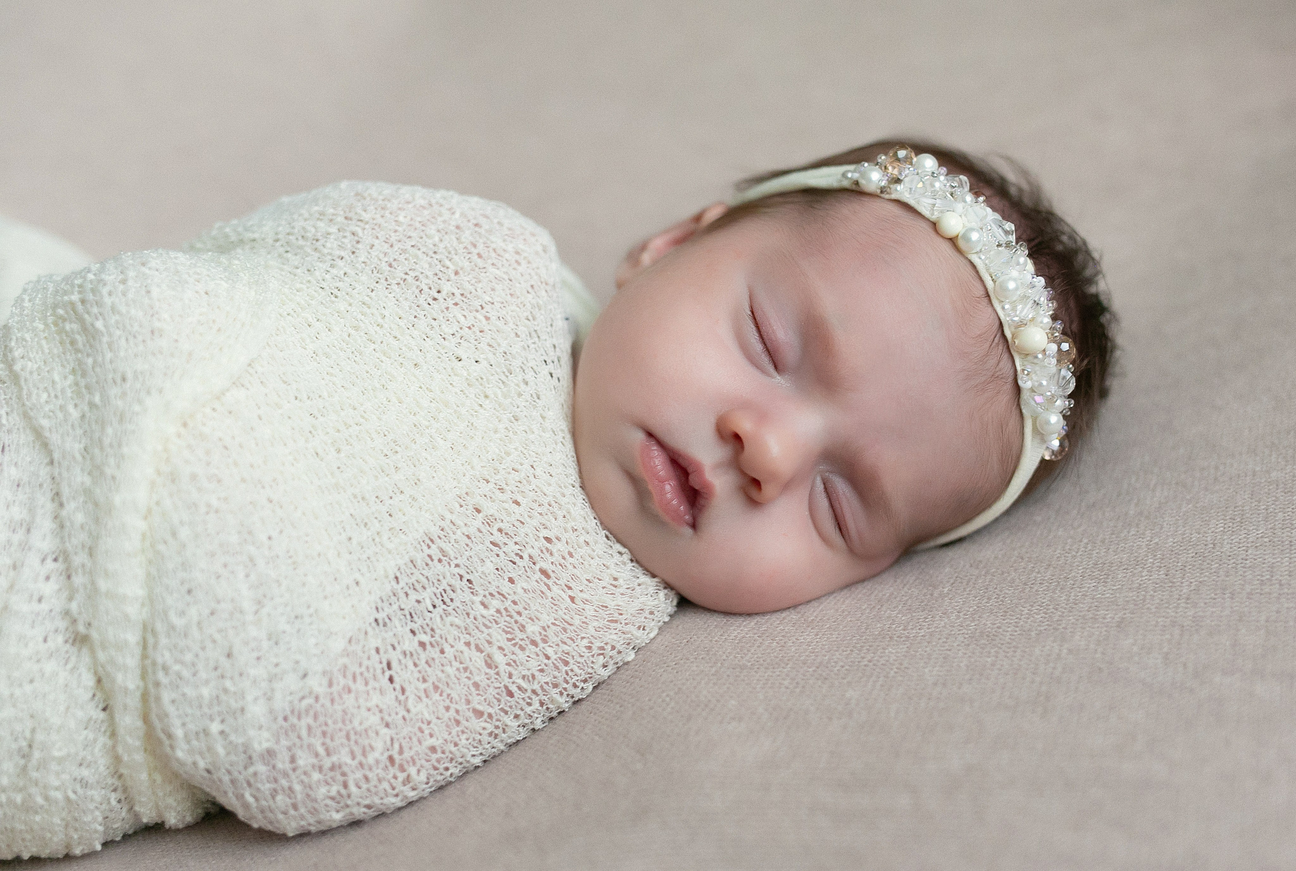 Новорожденные. Фотограф новорожденных и семейный фотограф НСО г. Бердск Марина Львова