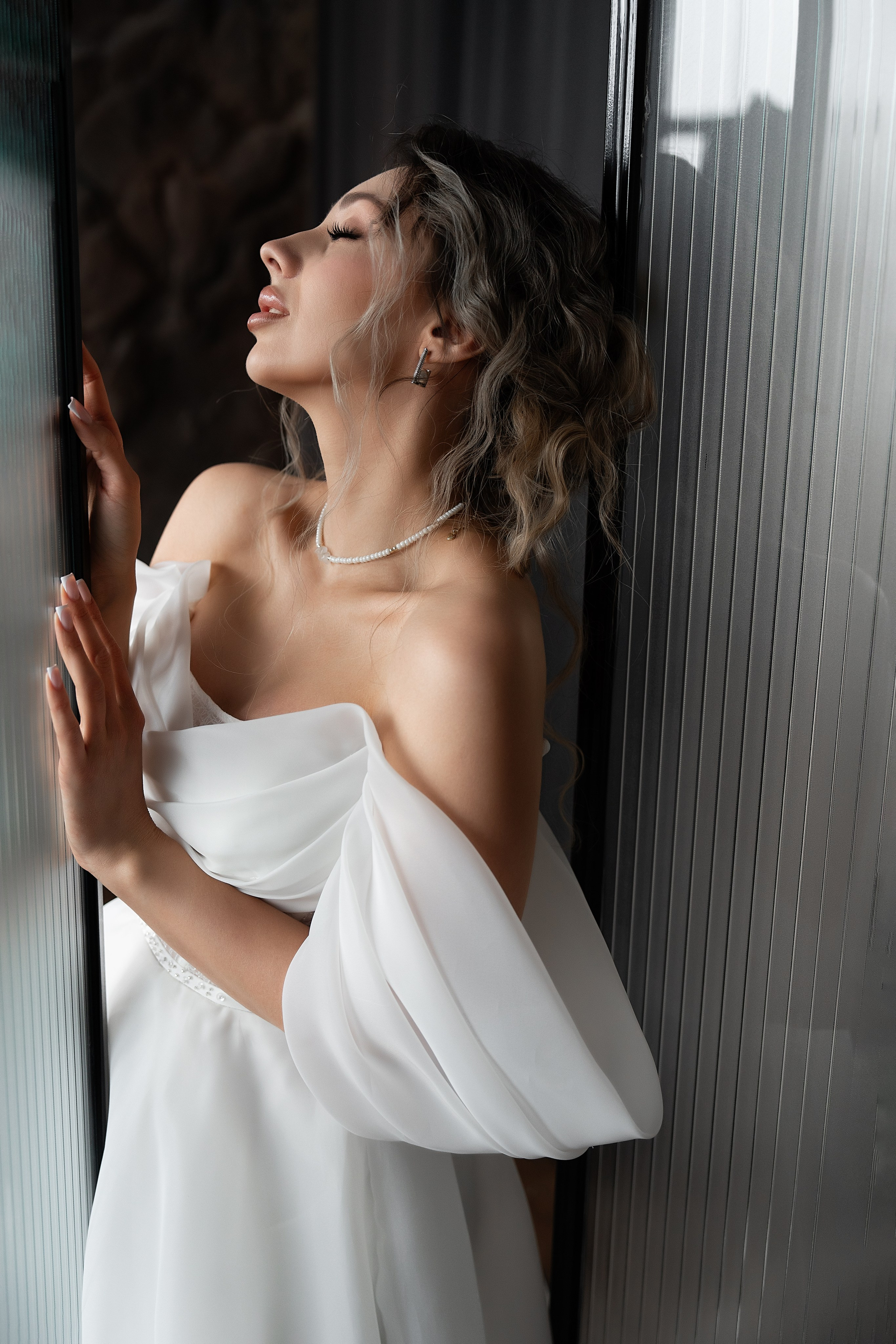 Яна. Главная