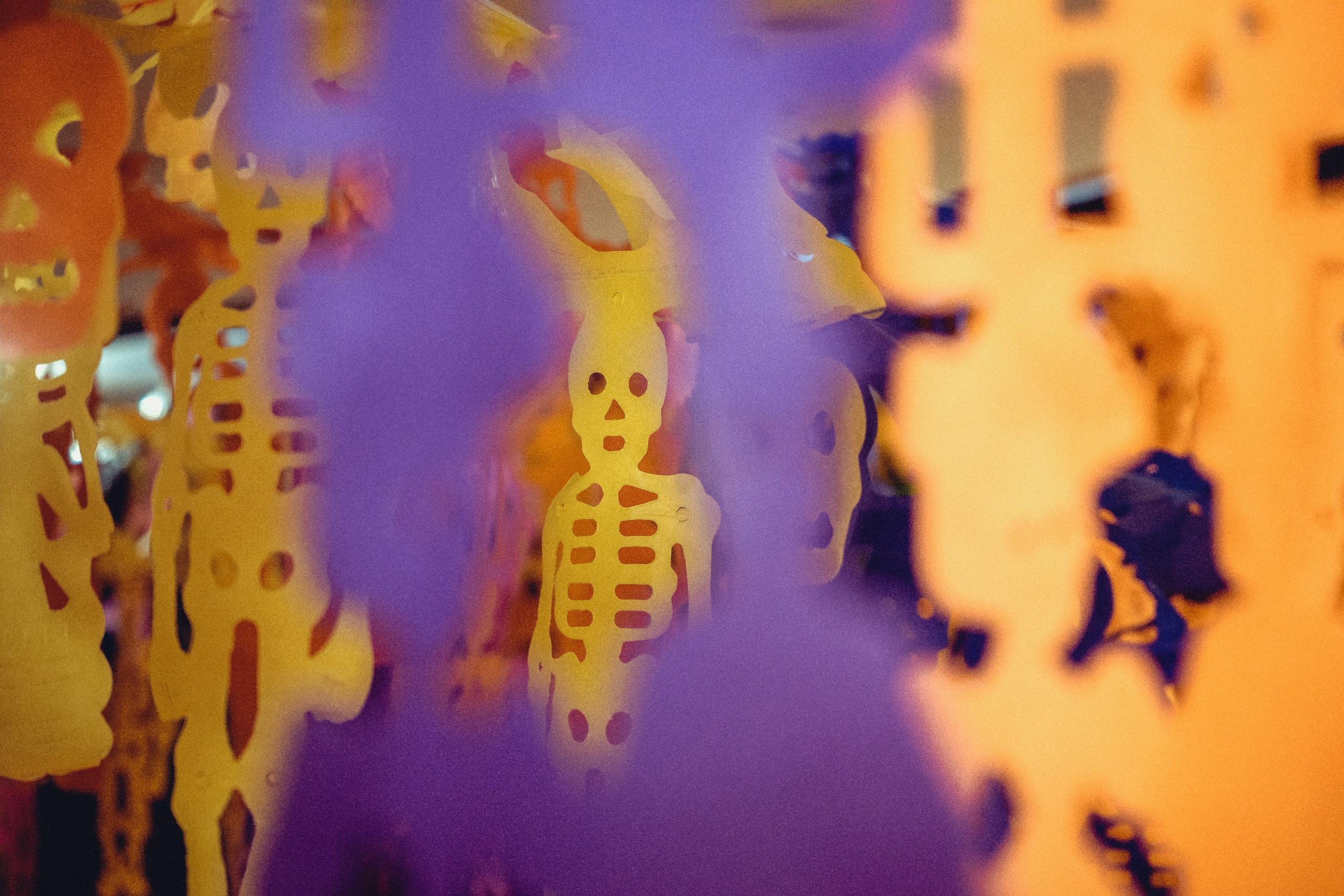 Скелет из бумаги, украшение на День Мёртвых.