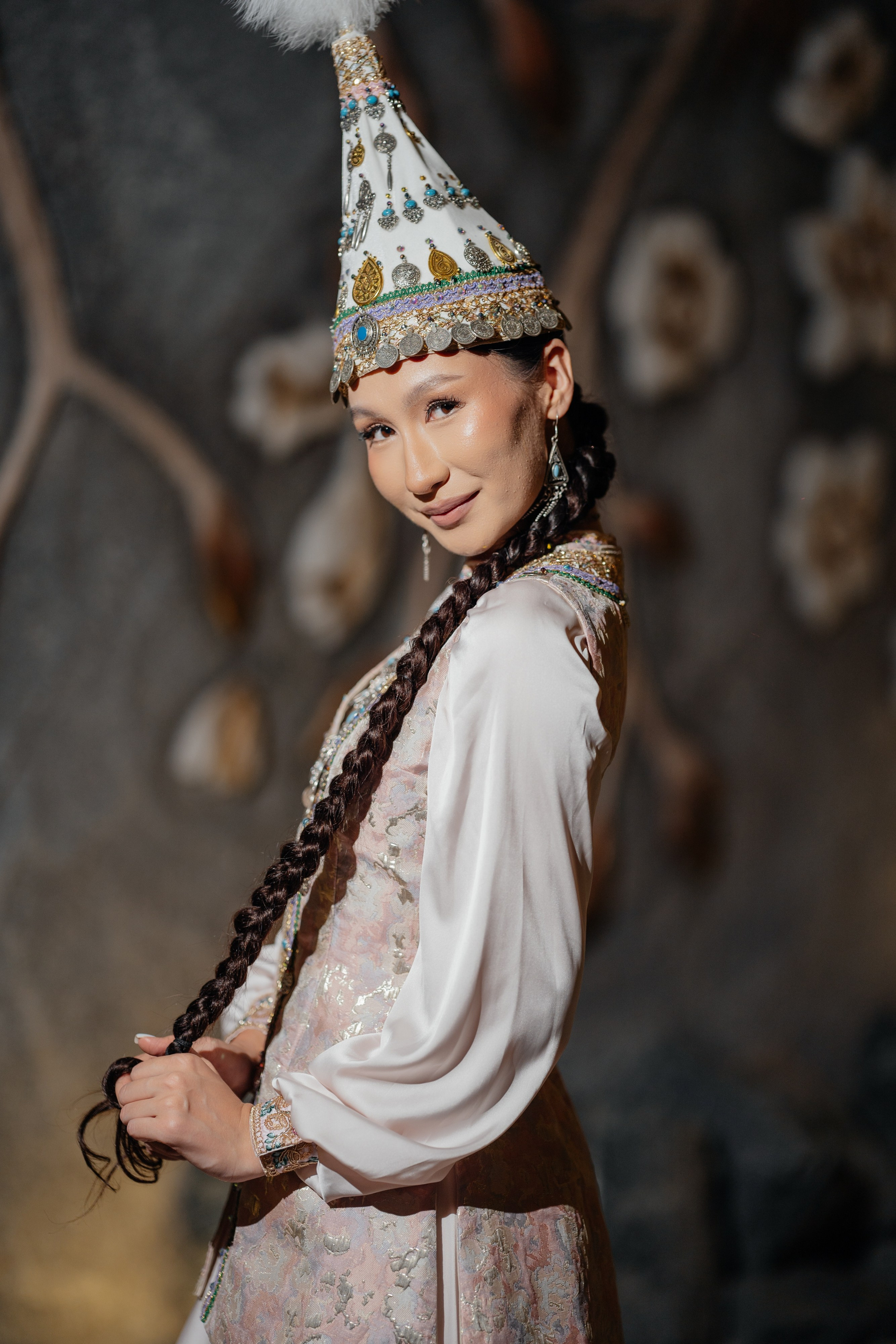 QYZ UZATU. Akkanatart.kz