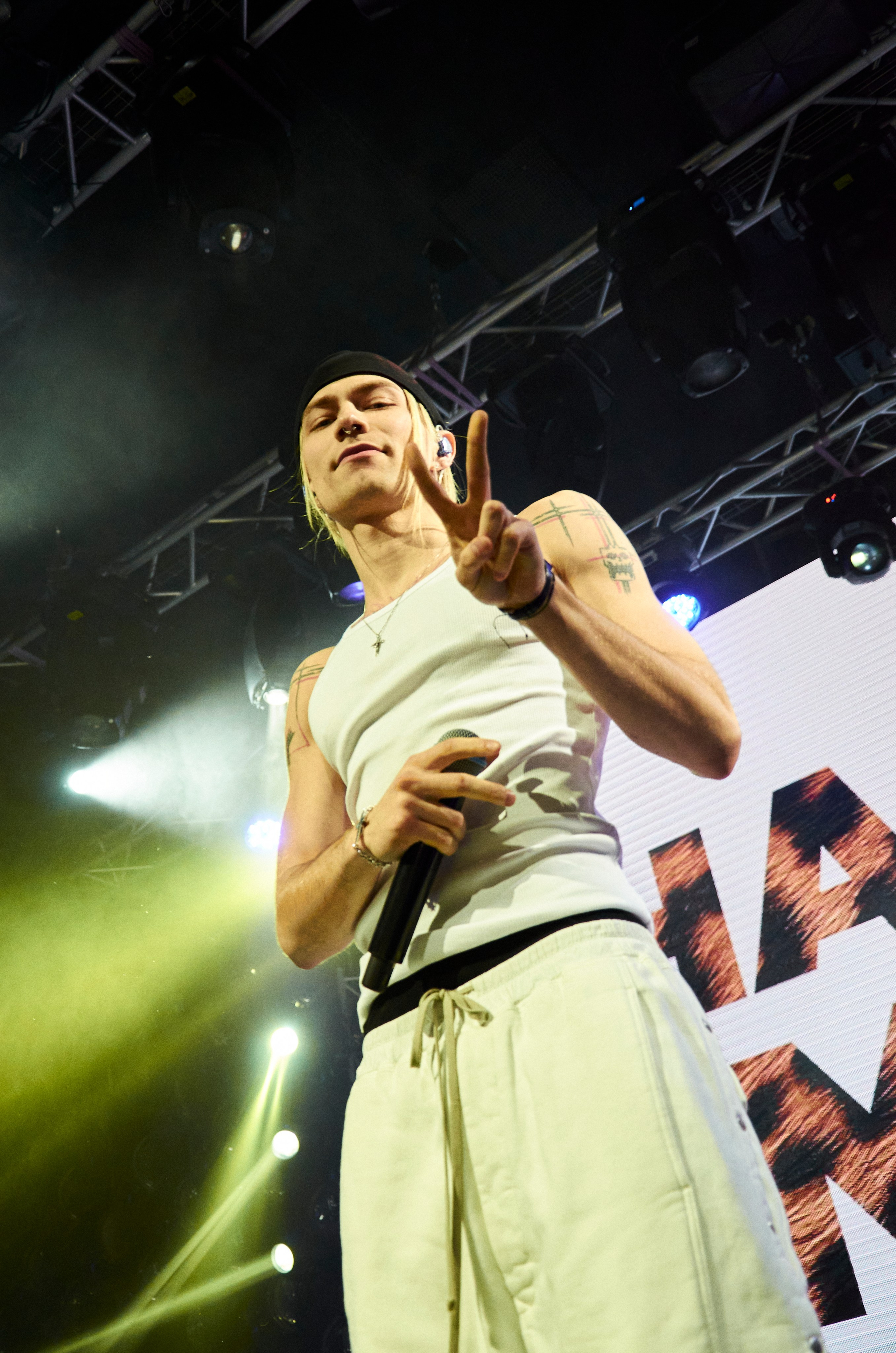 Blink/ nleeei, unique, artem shilovets. Главная