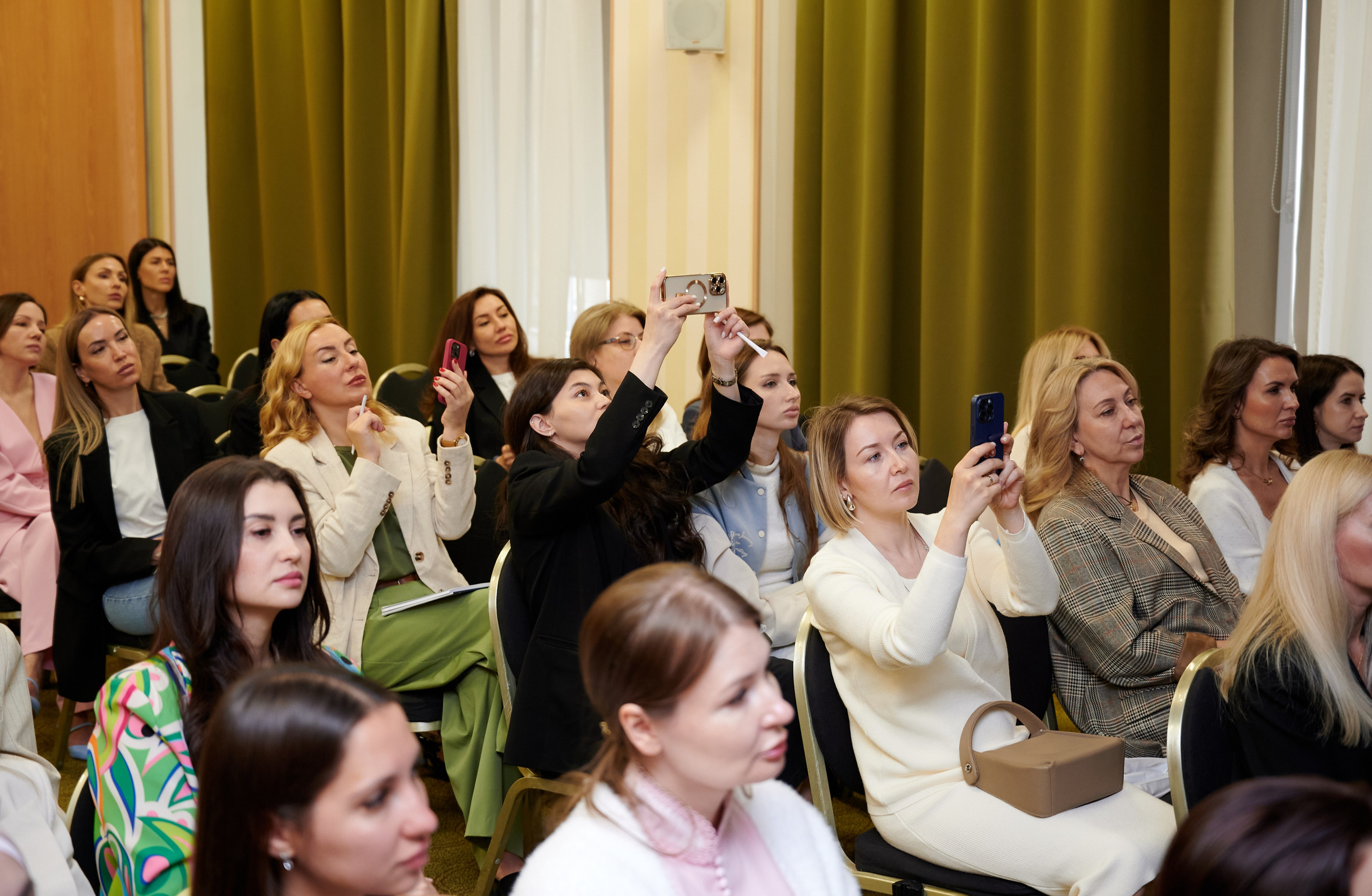 Enesthetics. Профессиональный репортажный фотограф в Самаре Никита Королев
