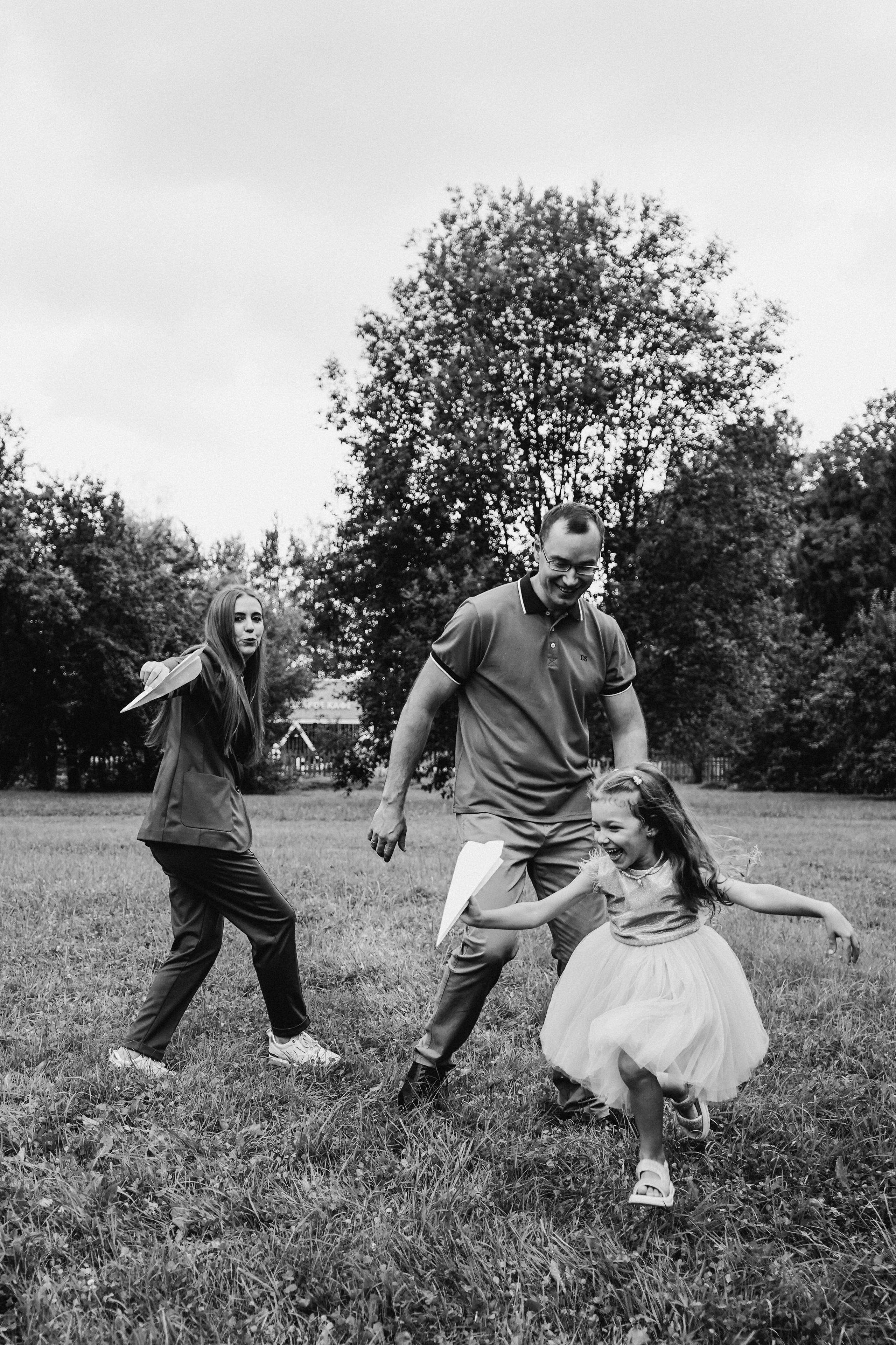 Оля, Костя и Алиса