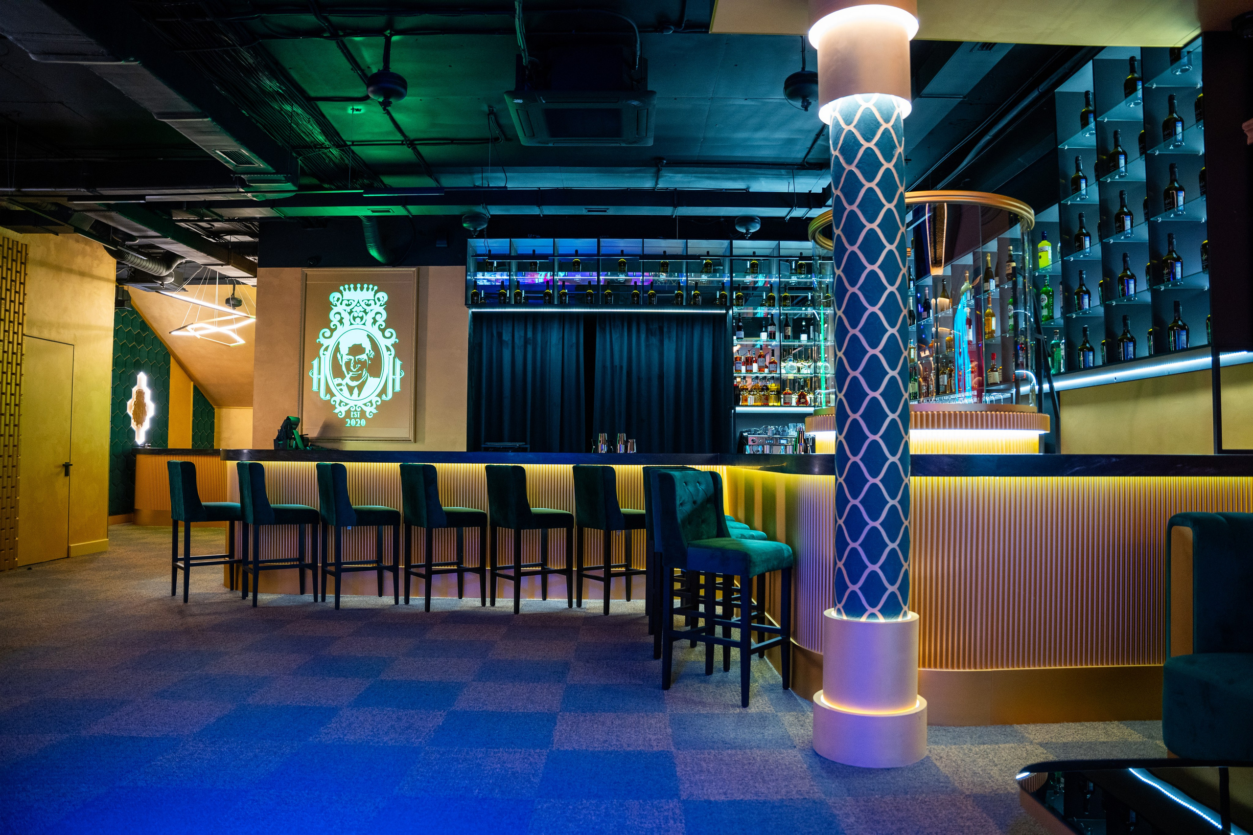 Фотосъемка интерьера стриптиз-клуба Hefner — элитный клуб Краснодара. Интерьерная фотосъемка клуба Hefner в Краснодаре — профессионально. Шедевры для Вас! Фотограф и Видеограф в Краснодаре Пахиев Руслан