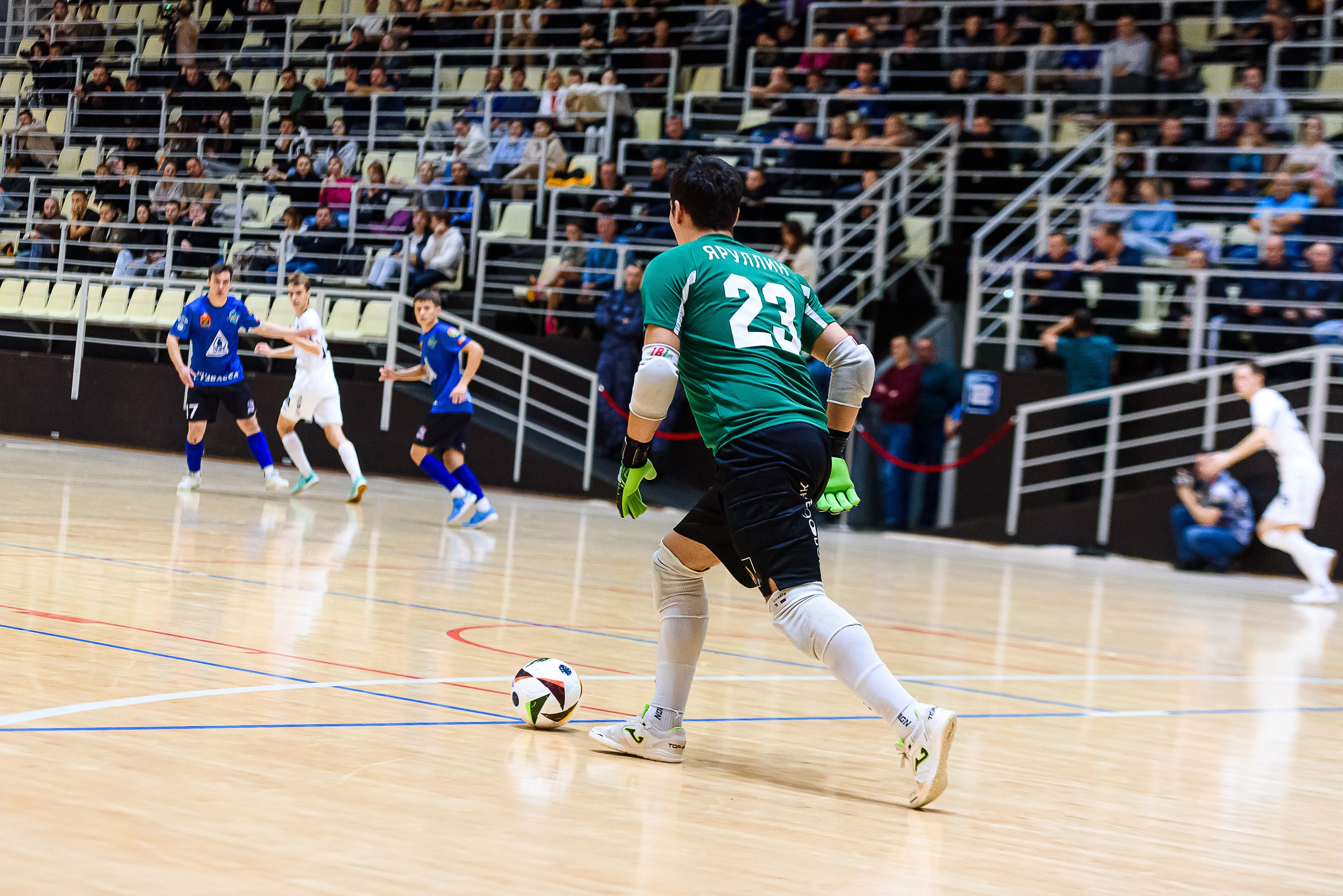 Высшая лига по футзалу — Сезон 2024-2025 — 2ой тур. Репортажный фотограф в Кемерово