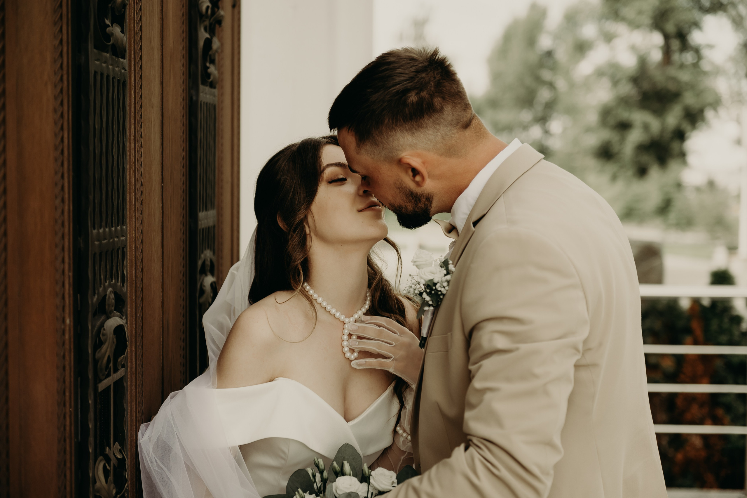 Свадебные фотографии. Фотограф в Барнауле Дарья Бутурлакина. Люби.Цени.Касайся