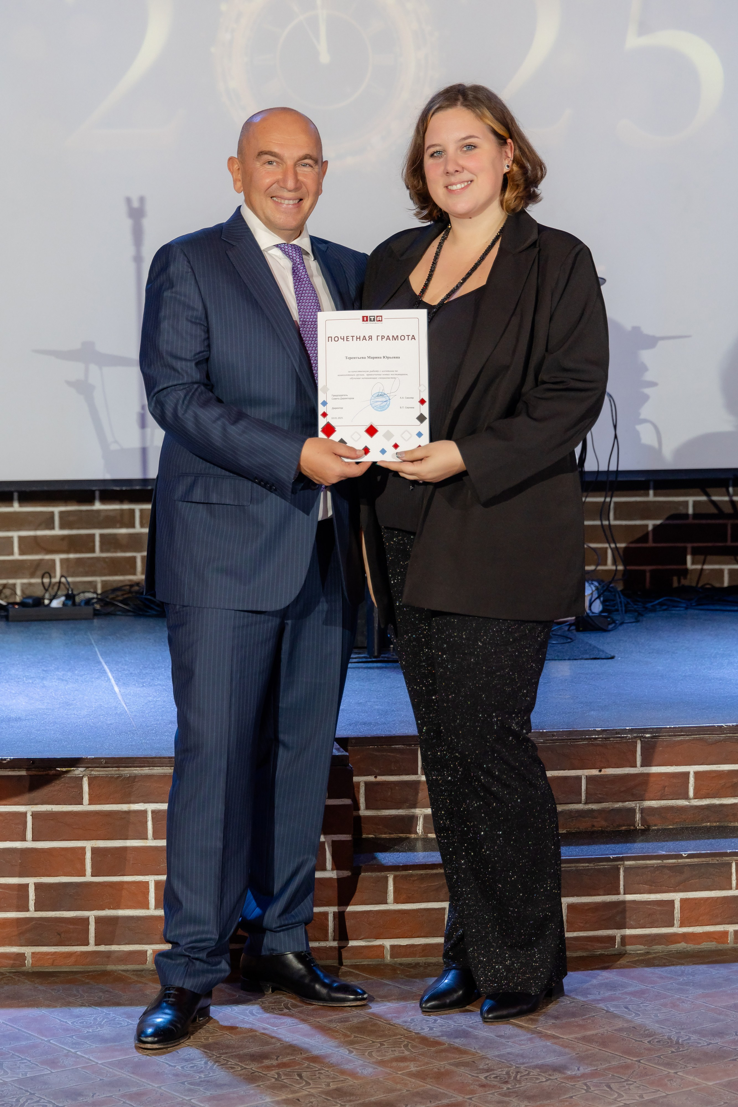 Корпоративная новогодняя съемка для логистической компании ИТА. Свадебный фотограф в Минске/Беларуси Сергей Спиридонов