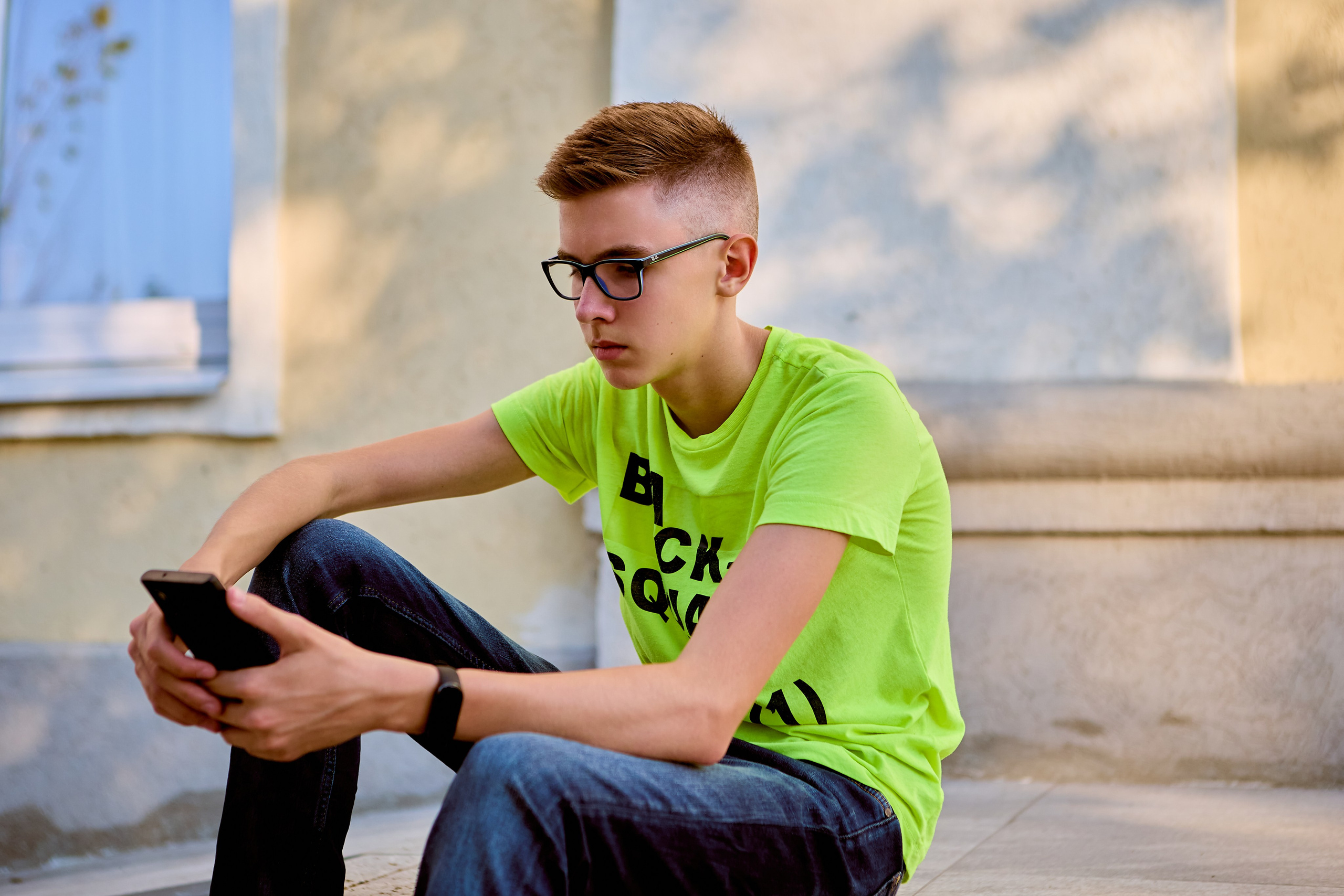 Потрет на проспекте Дзержинского в Дзержинске фото Николая Голованова