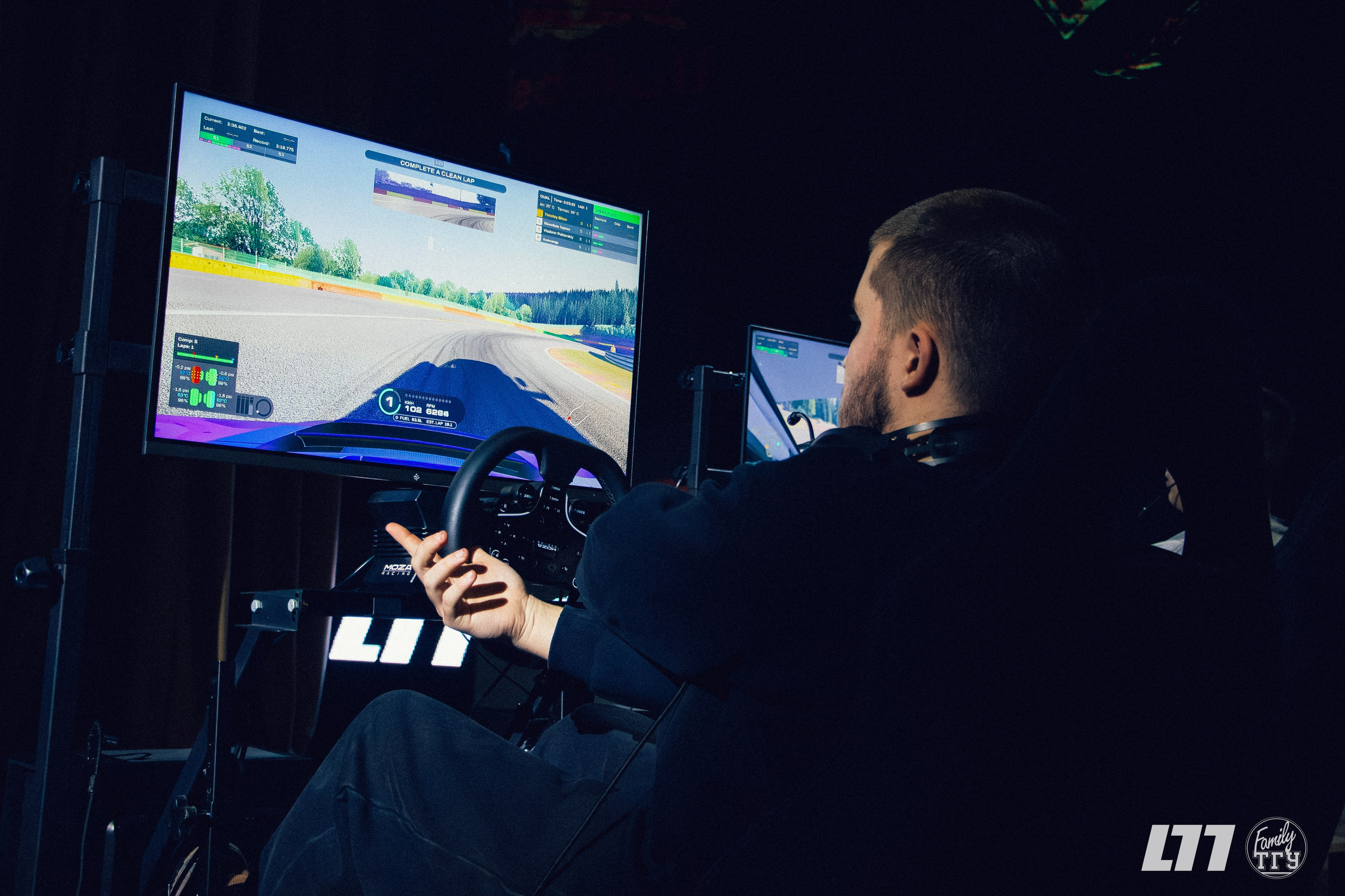 Кубок Тольятти по SIM-RACING 2026. Репортажный и портретный фотограф в Тольятти